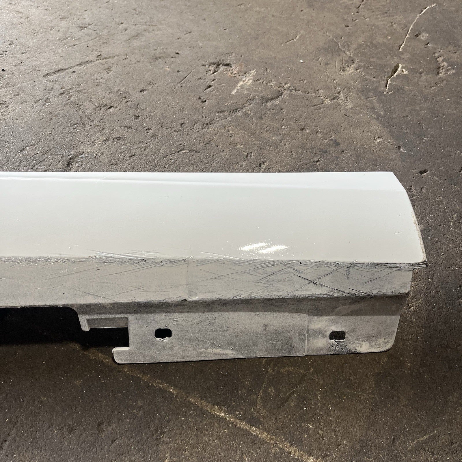 ☑️ 07-13 OEM BMW E92 E93 Right Passenger Side Skirt Rocker Panel White
