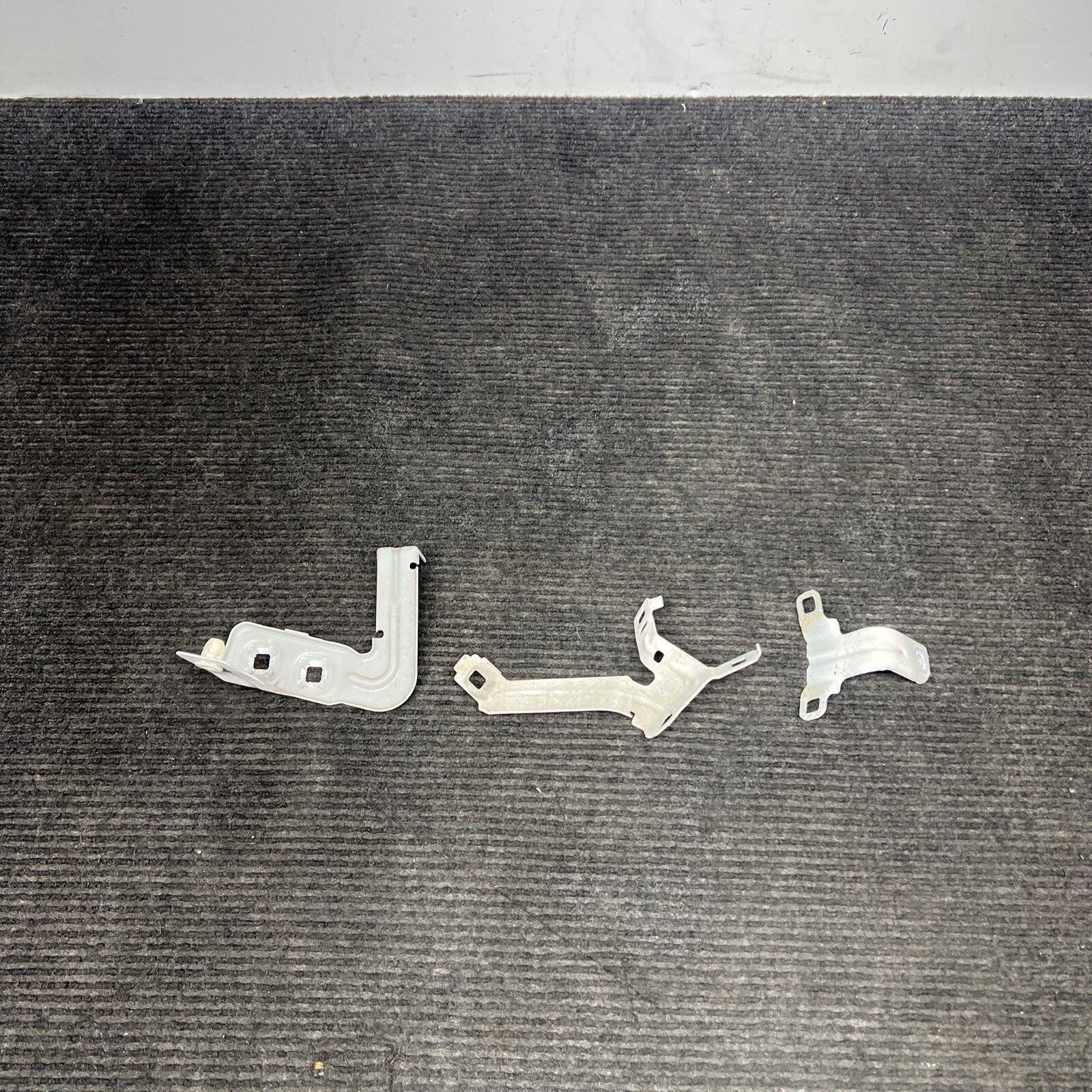 ☑️ 14-20 OEM BMW F22 F23 230 M235 Front Left Fender Wing Holder Brackets SET (3)