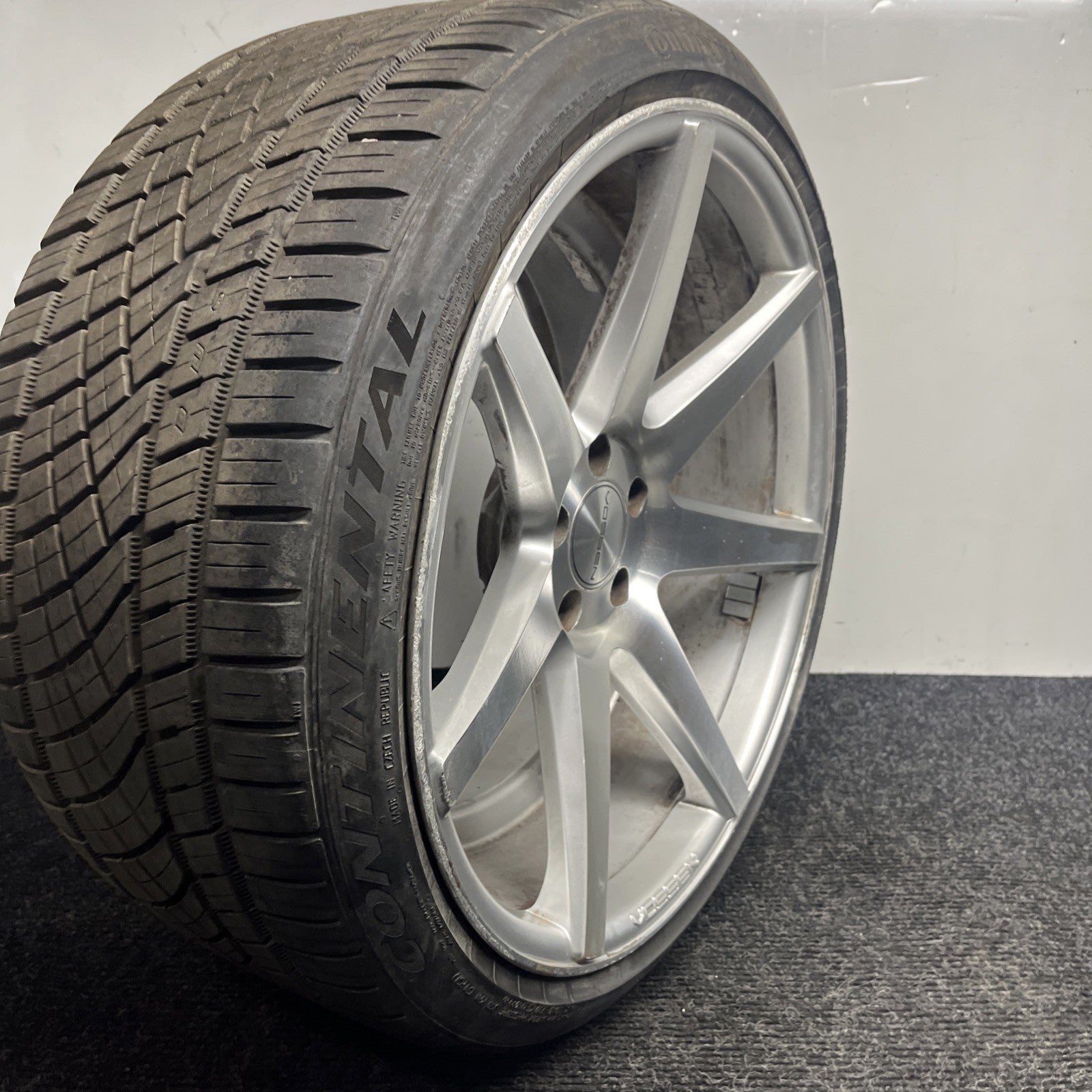 ☑️ ONE Vossen CV3 Silver Wheel W/TIRE & Cap 20x10.5 et30 5x112