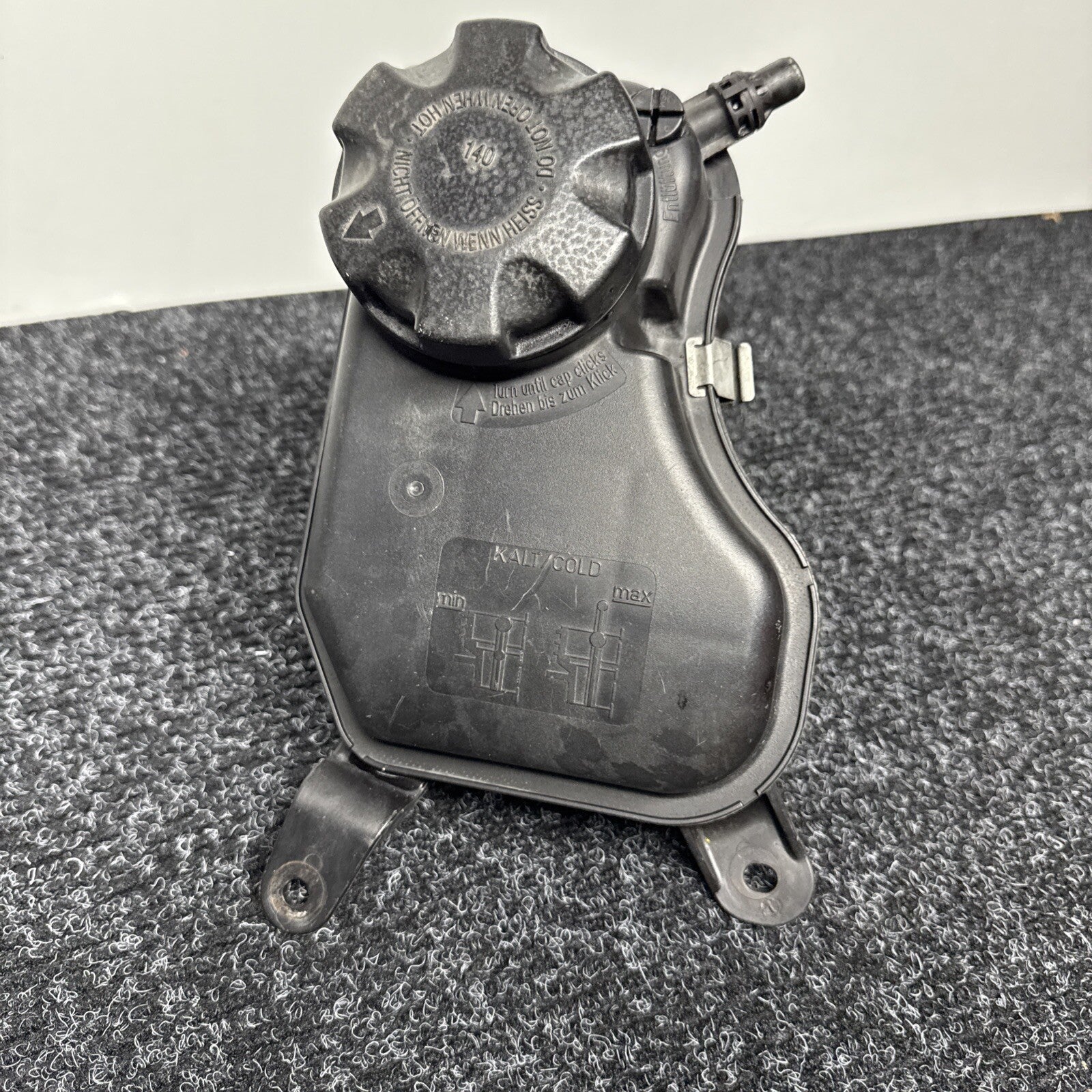 ☑️ 06-13 BMW E82 E88 E90 E92 E93 Radiator Expansion Tank Coolant Reservoir OEM