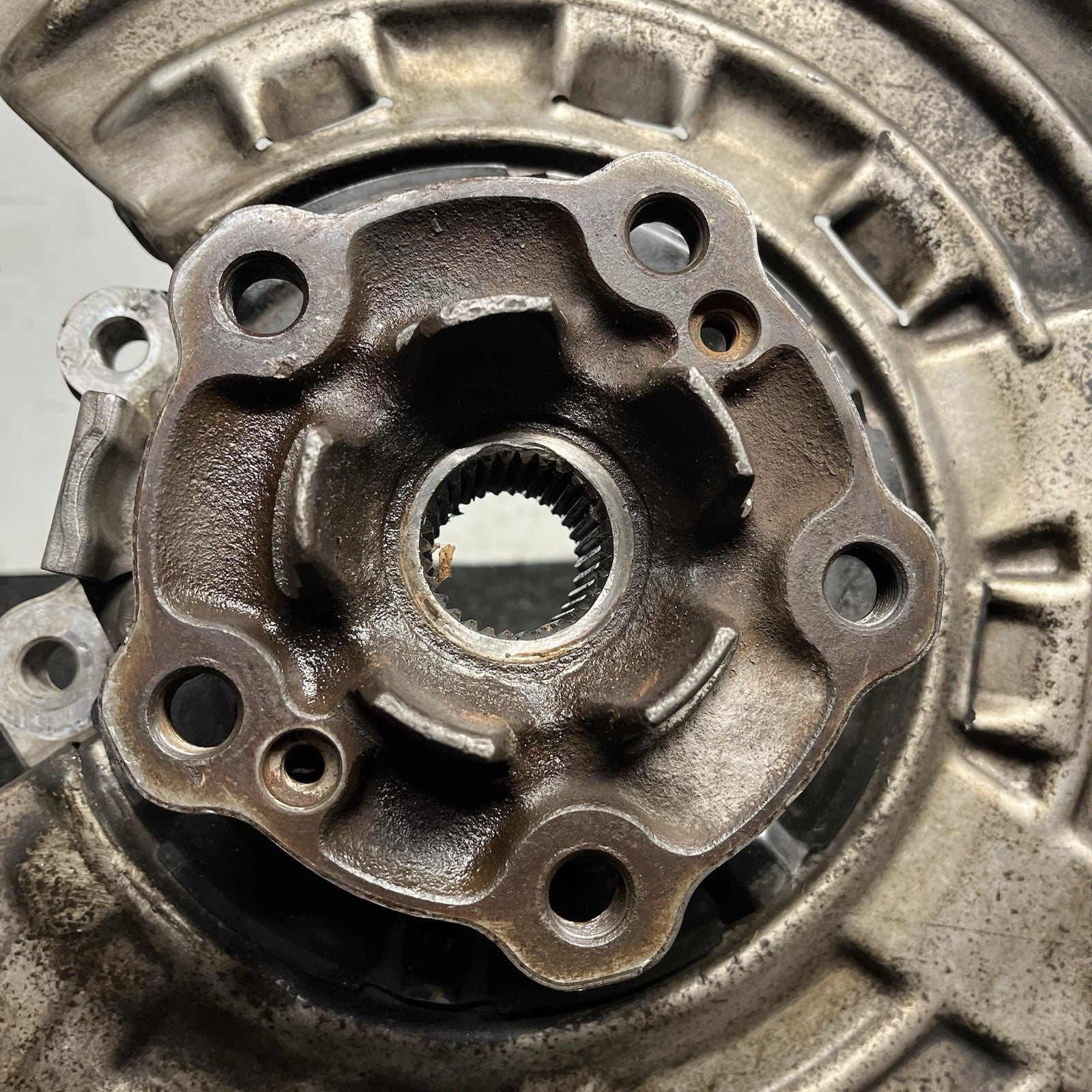 ☑️ 15-20 OEM BMW F80 F82 F83 M4 Rear Driver Wheel Hub Spindle Knuckle Assembly