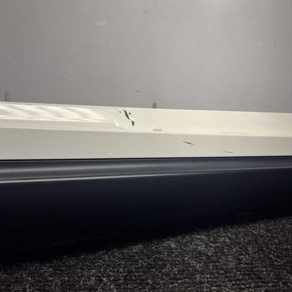 ☑️ 2014 - 2024 MASERATI GHIBLI RIGHT SIDE ROCKER MOLDING COVER PANEL OEM WHITE