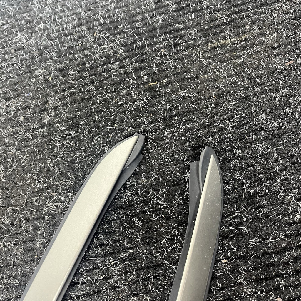 ☑️ 07-13 BMW E70 X5 Front Windshield Left & Right Trim Drip Molding  Set OEM
