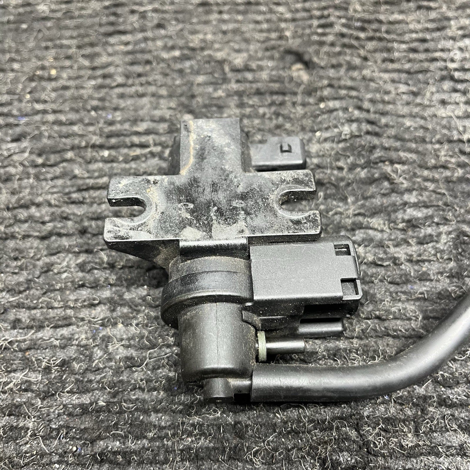 ☑️ OEM BMW E82 E92 F30 F10 Turbo Charger Air Pressure Boost Solenoid Valve N55
