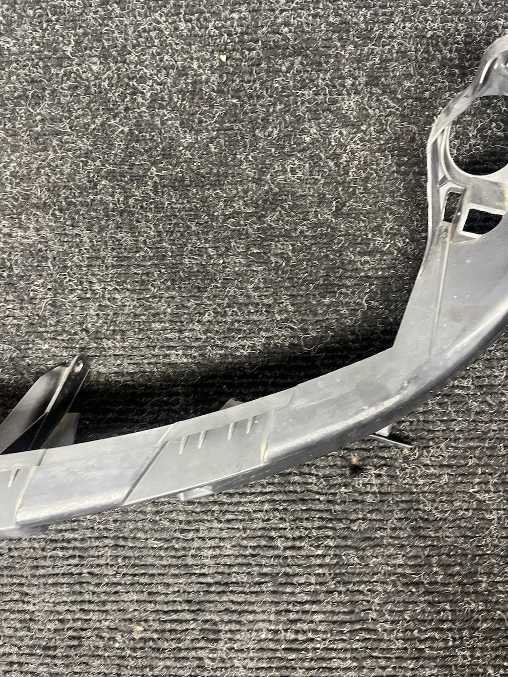 ☑️ 08-13 BMW E90 E92 E93 M3 OEM Drivers Left Headlight Bracket Carrier Mount LH