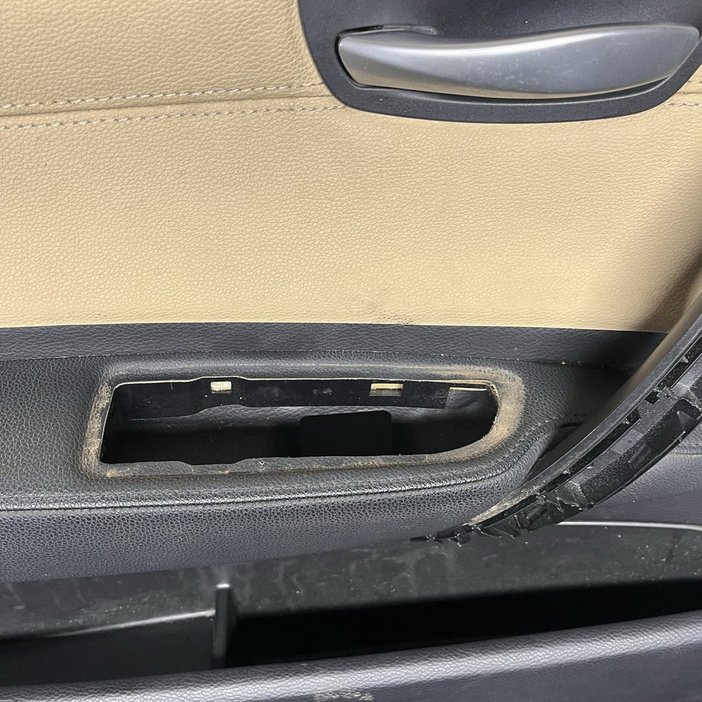☑️ 08-13 BMW E88 E82 135i 128i Front Driver Door Card Panel Vinyl Oyster