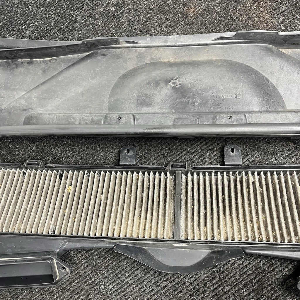 ☑️ 2006-2013 OEM BMW E90 E92 E93 335i Cabin Air Filter Cowl Housing COMPLETE SET