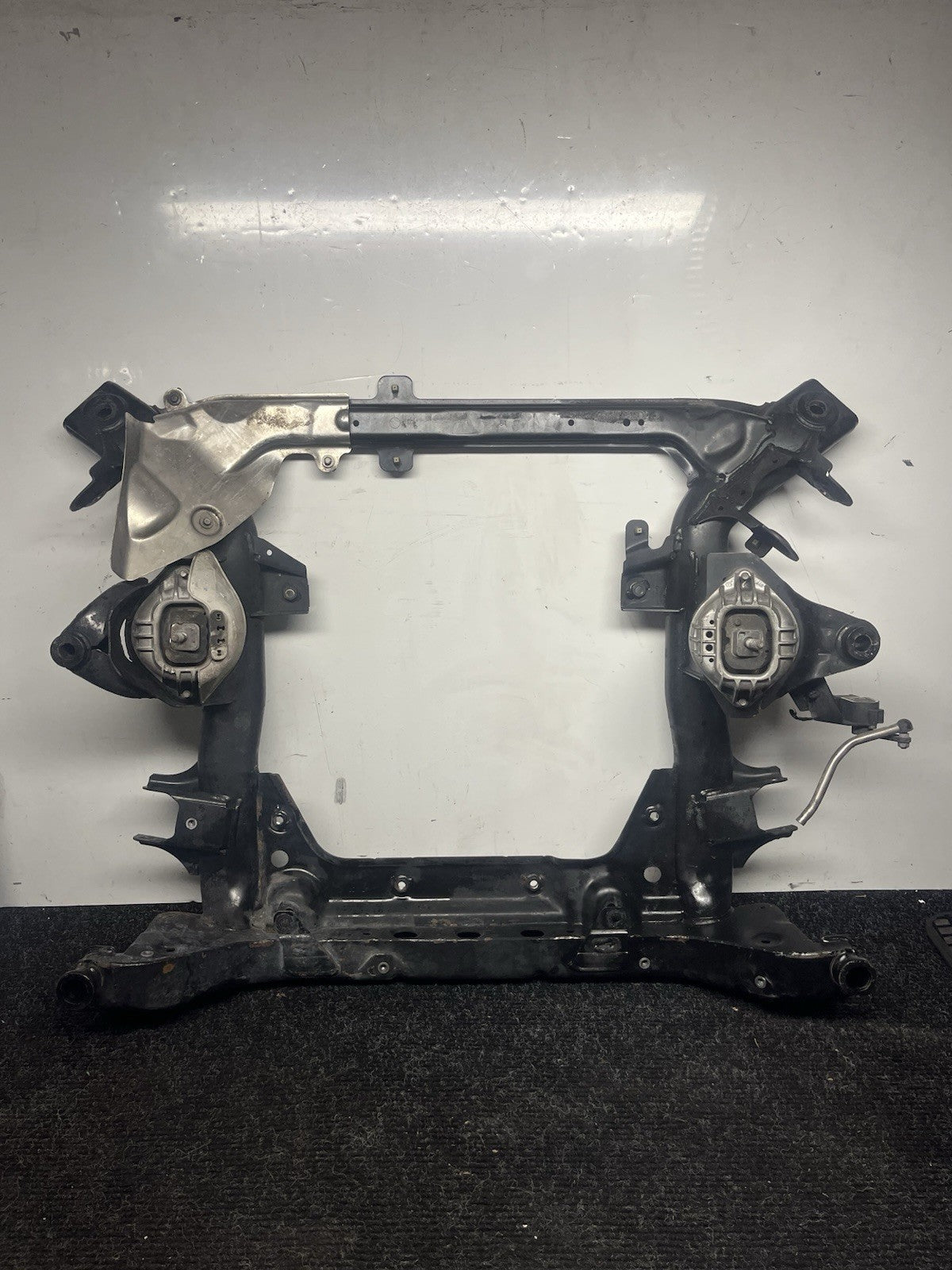 ☑️ 06-13 BMW E90 E92 3 Series Xi AWD Front Axle Crossmember Subframe Support OEM