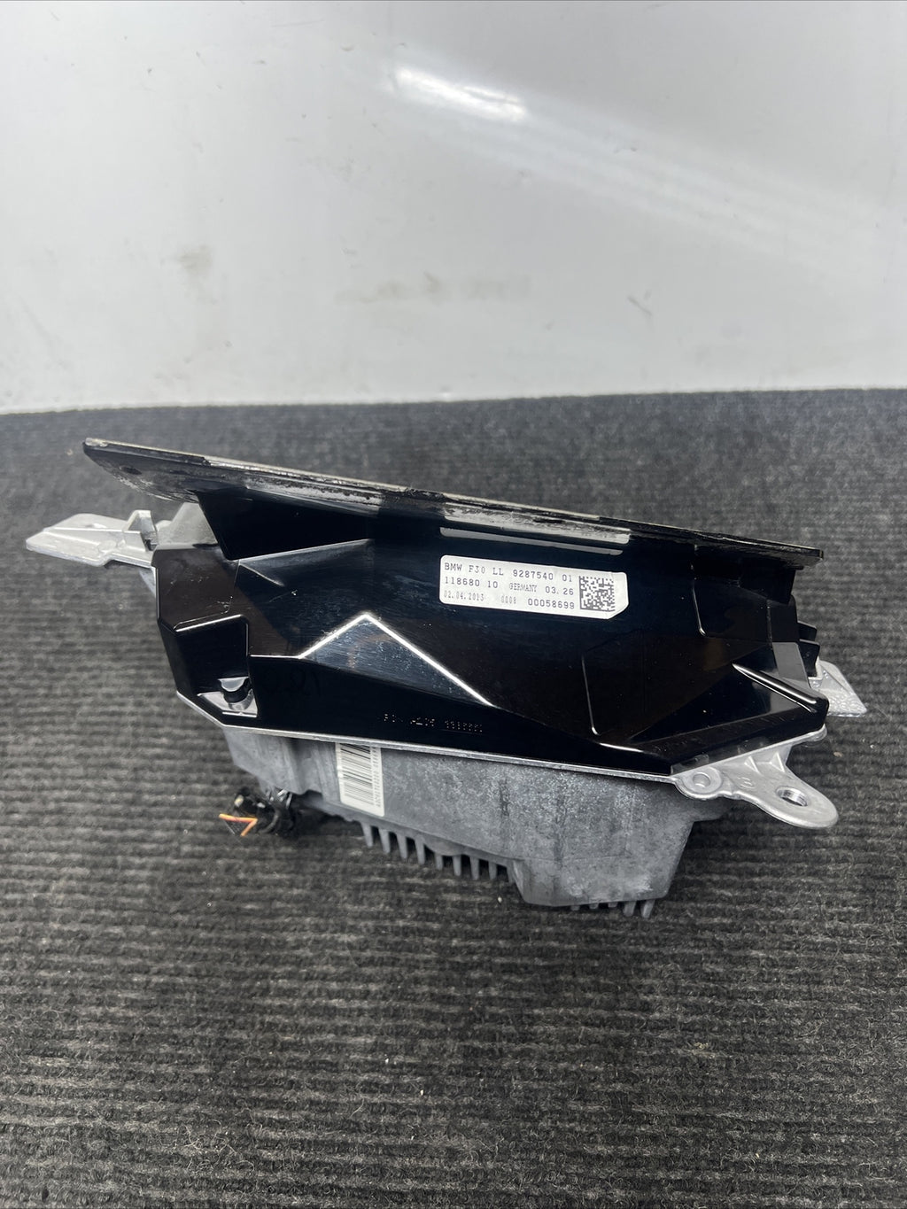12-18 BMW 3-Series F30 Heads Up Display 9287540