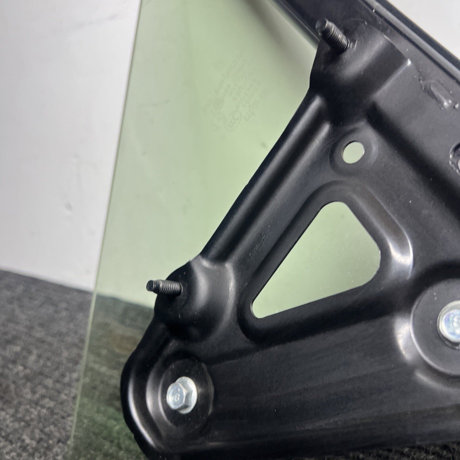 ☑️ 2013-2019 FRS 86 BRZ FRONT RIGHT PASS SIDE DOOR WINDOW CORNER GLASS OEM