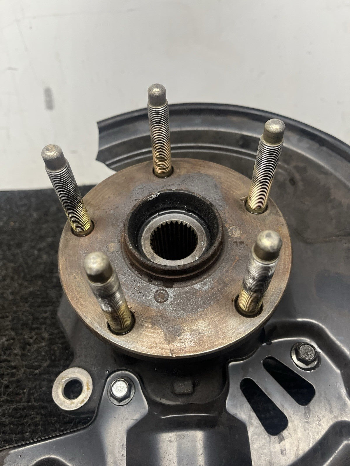 ☑️ 2015-2021 SUBARU WRX STI FRONT SUSPENSION RIGHT SIDE SPINDLE KNUCKLE HUB OEM