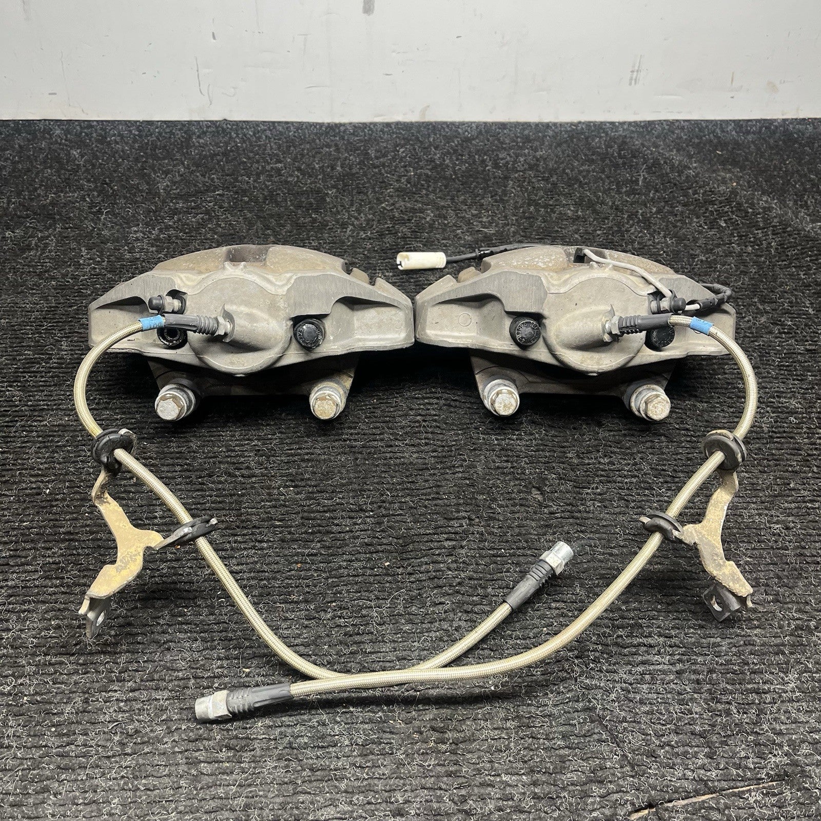 ☑️ 06-11 E90 E91 E92 E93 E84 335 BMW 335d Front Brake Caliper Set OEM