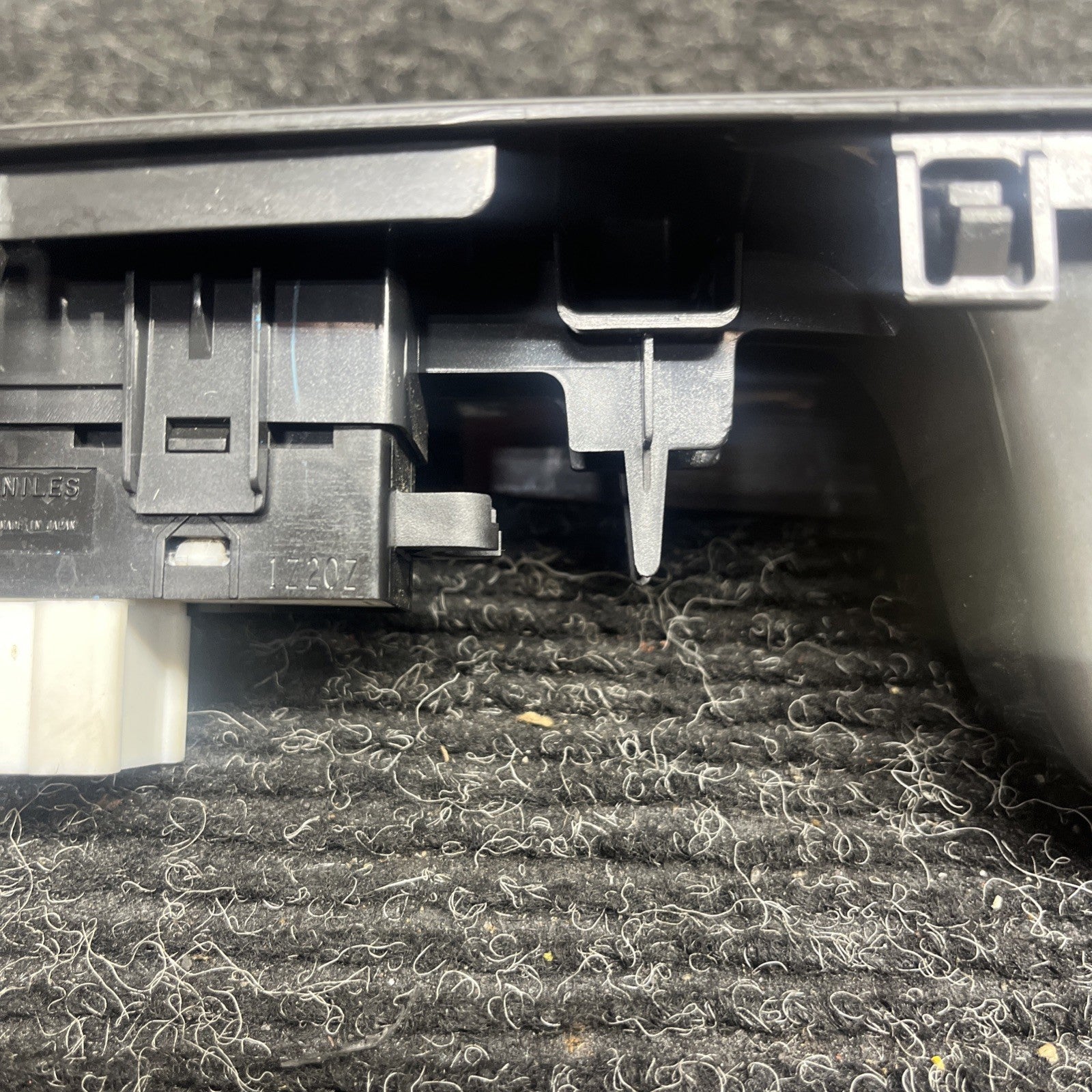 ☑️ 2011-2014 SUBARU WRX STI REAR LH DRIVER WINDOW SWITCH TRIM. P/N 94266FG510
