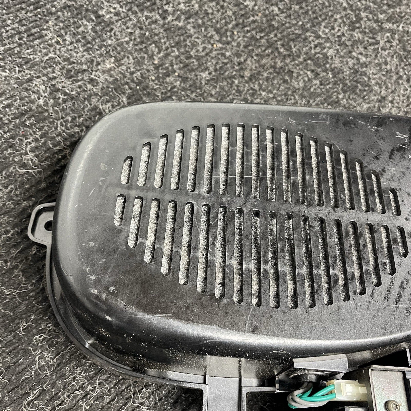 ☑️00-06 BMW M3 330 328 325 Rear Deck Subwoofer Speaker Harman Kardon 8374826 OEM