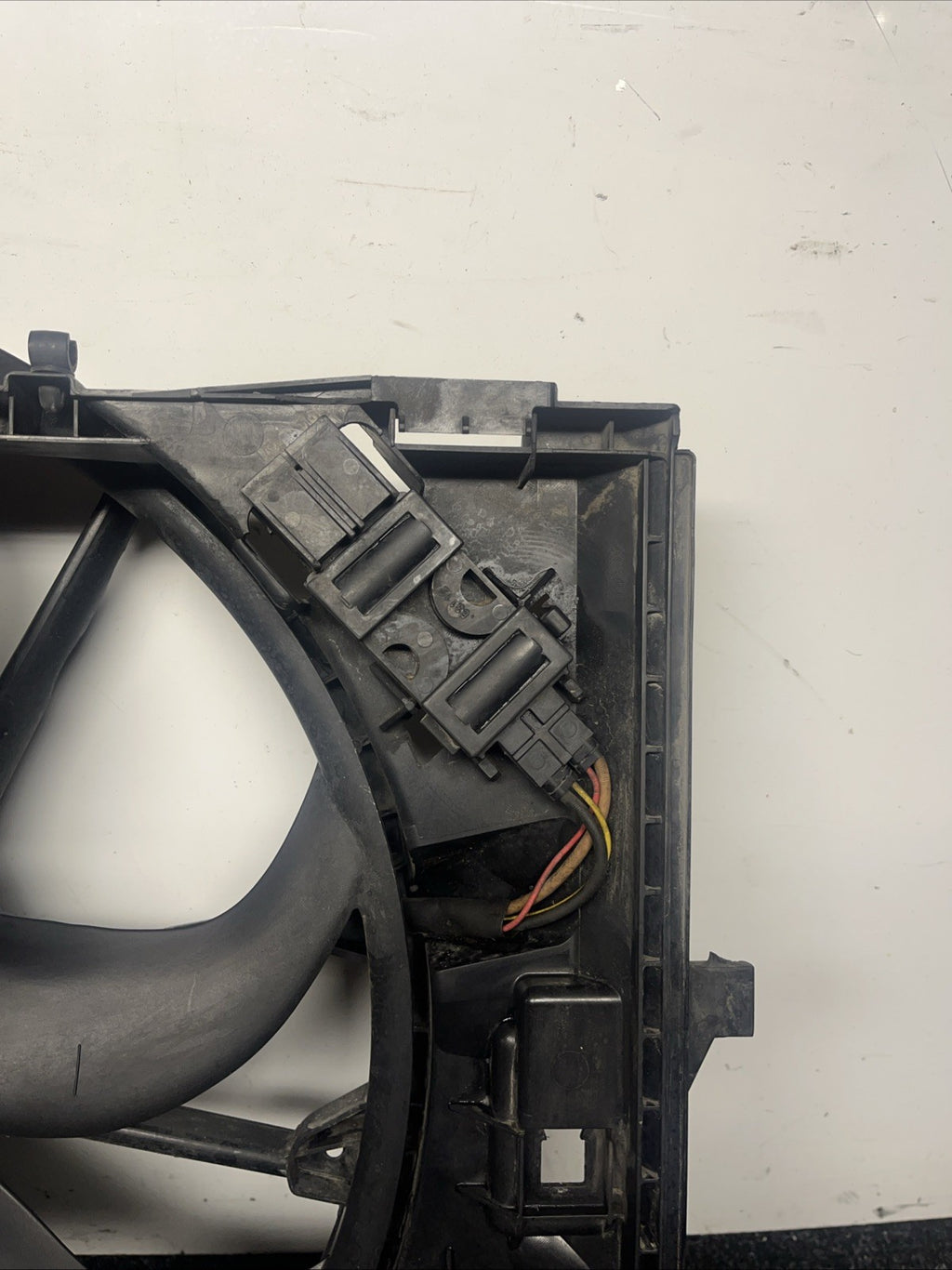 ☑️ 07-13 OEM BMW E88 E90 E92 N54 N55 Engine Radiator Cooling Auxiliary Fan 600W