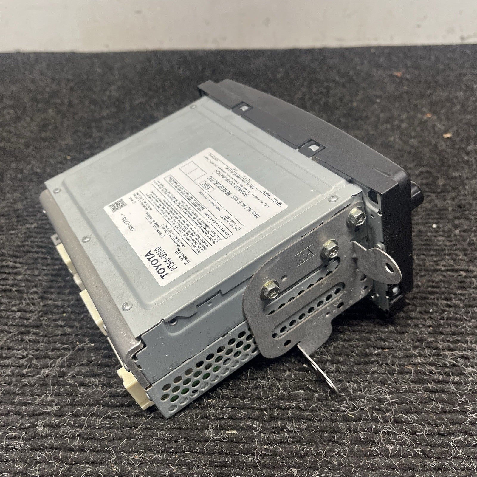 ☑️ 2013-2016 Scion FRS Radio Receiver Display Screen Bluetooth OEM ID T10015