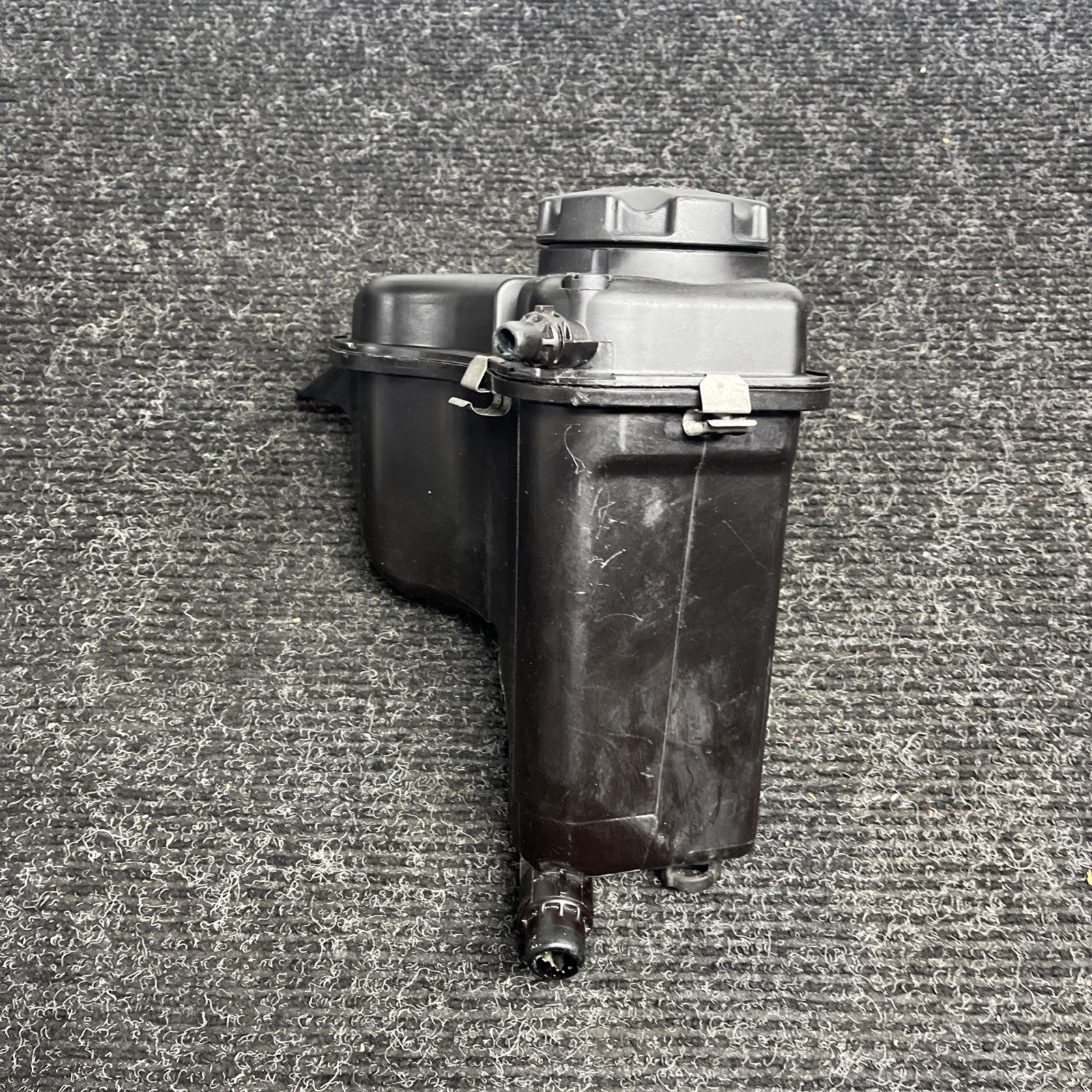 ☑️ 06-13 BMW E82 E88 E90 E92 E93 Radiator Expansion Tank Coolant Reservoir OEM