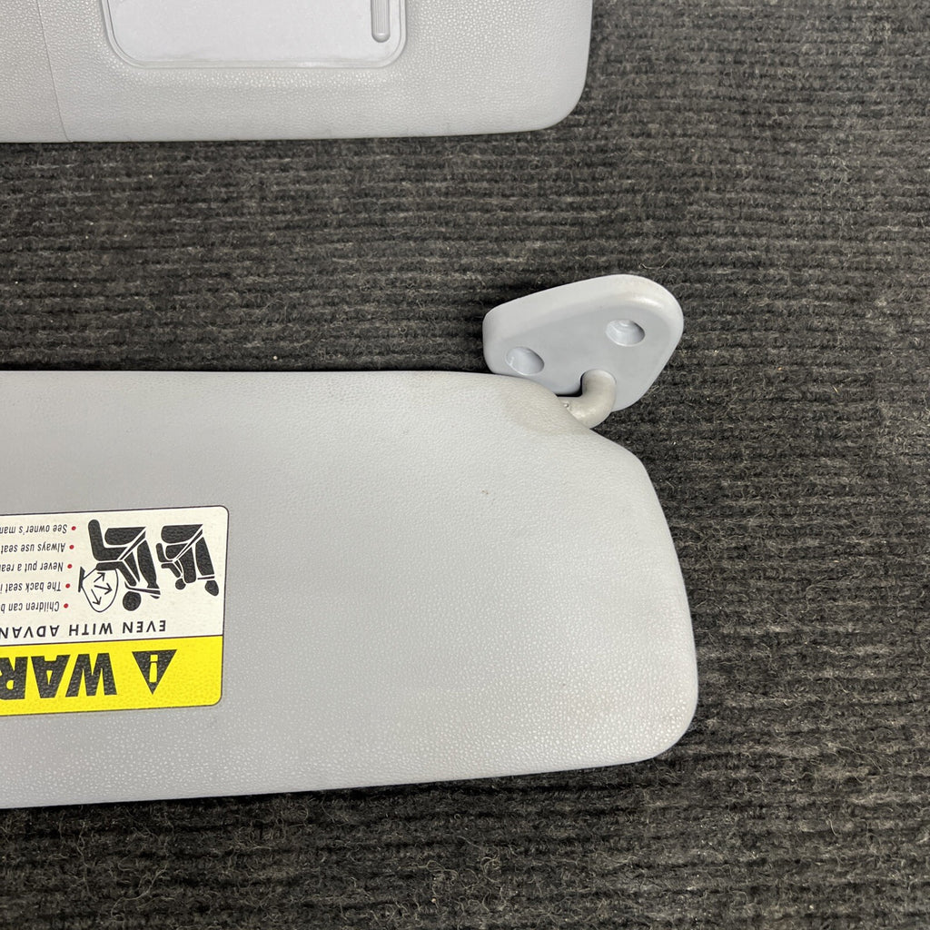 ☑️ BMW E82 128 135 Left Driver Upper Sun Shade Visor Blind Trim Set Cover Oem