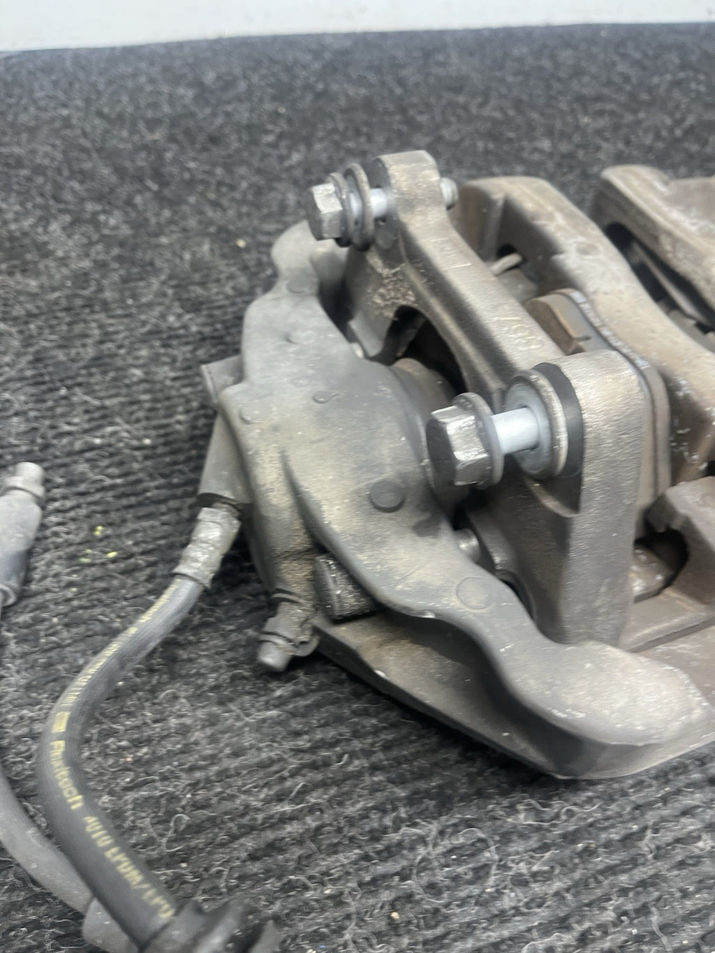 ☑️ 06-11 E90 E91 E92 E93 E84 335 Z4 BMW 335i Front Brake Caliper Set OEM