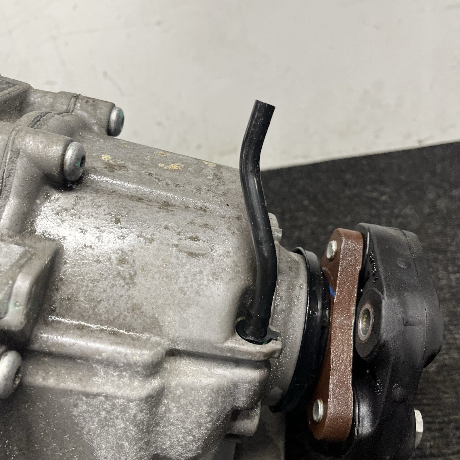 ☑️ 2011-2012 BMW X5 X6 3.0 N55 Transfer Case 27107635753 OEM Used