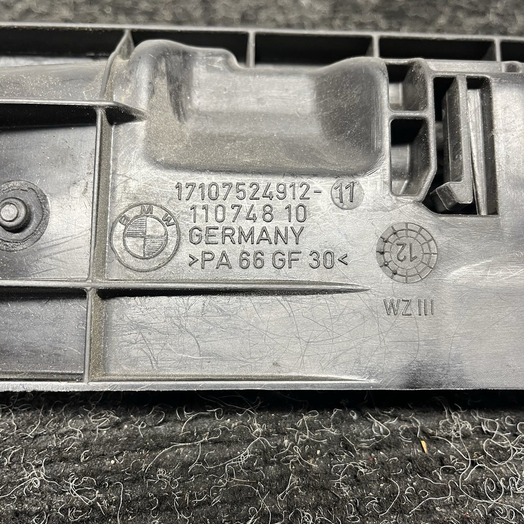 ☑️ BMW E90 Radiator Mount Carrier Left 7524912 OEM 06-11 325 328 330 335 M3