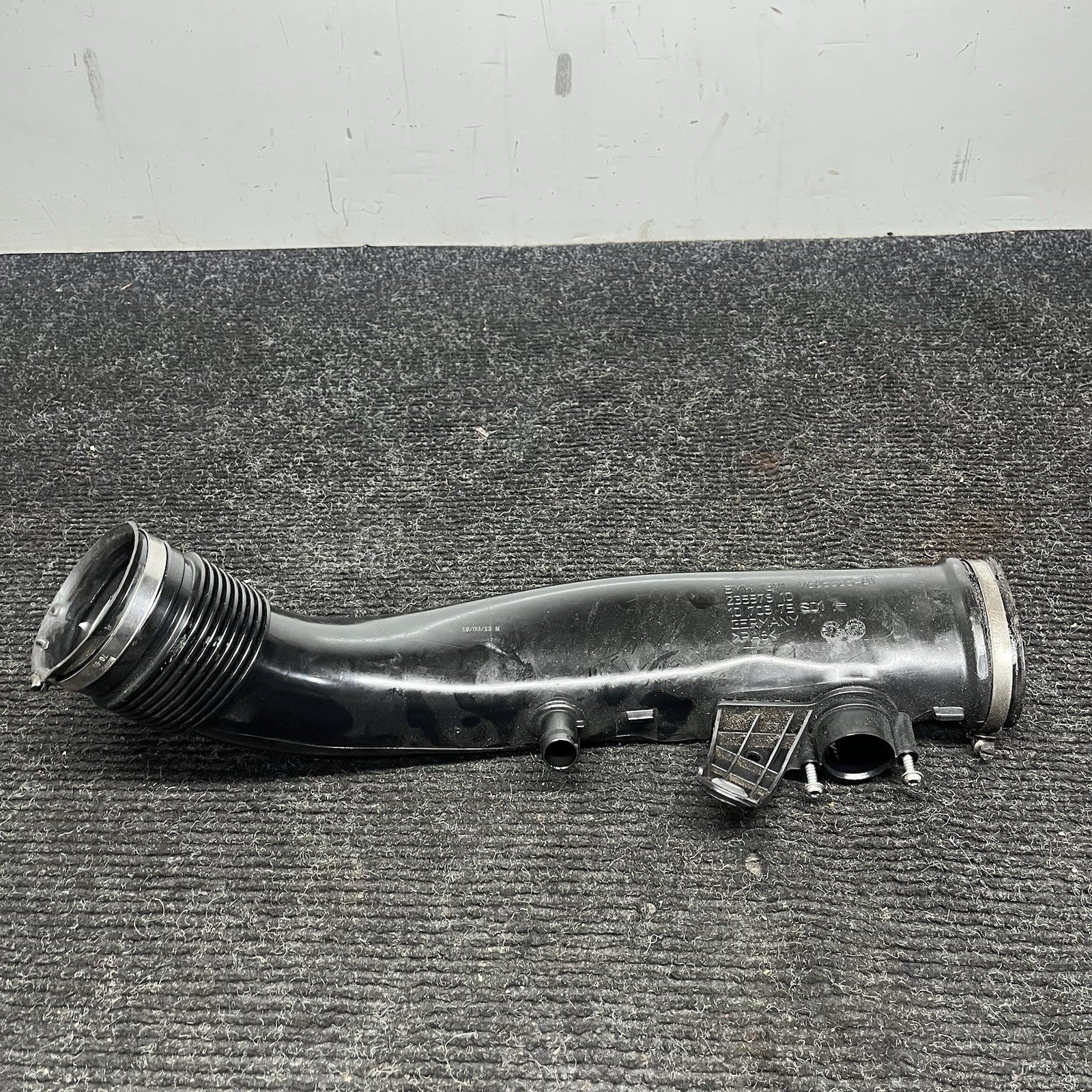 ☑️ BMW F15 X5 X6 35i 3.0L Air Intake Cleaner Duct Tube 7605585 OEM