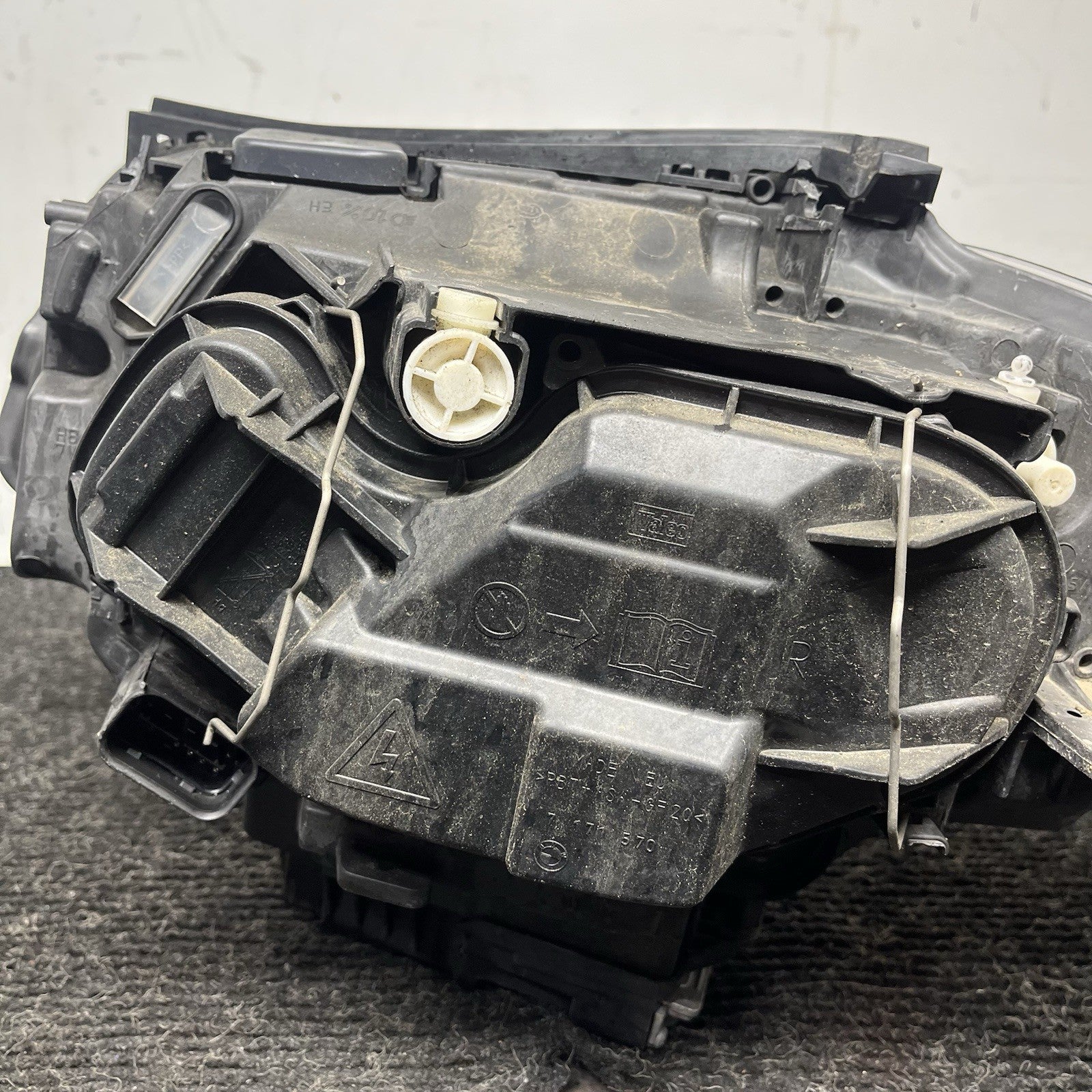 ☑️ 2011-2013 BMW 135I LCI E82 E88 RIGHT PASSENGER HID XENON HEADLIGHT OEM *NOTE*