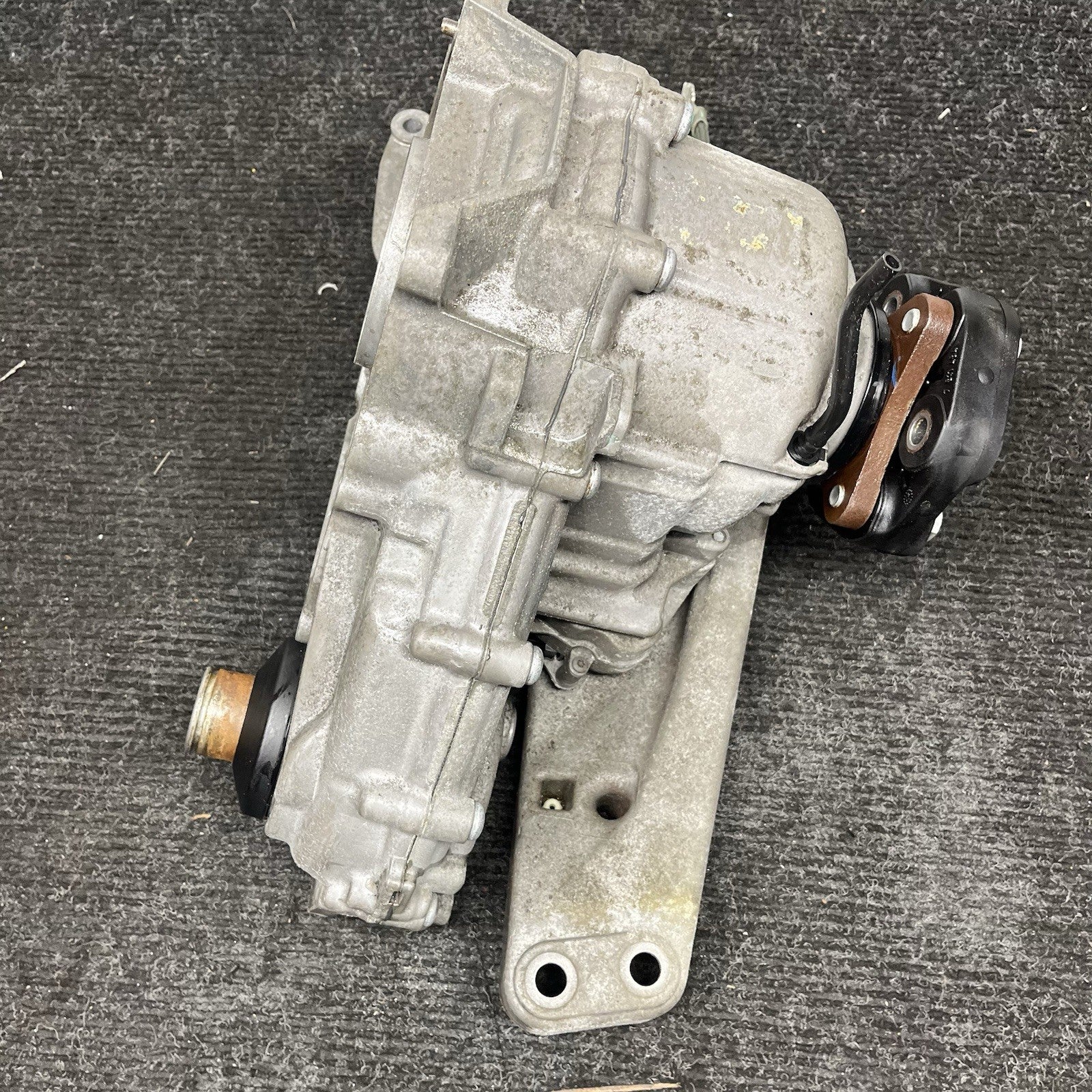 ☑️ 2011-2012 BMW X5 X6 3.0 N55 Transfer Case 27107635753 OEM Used