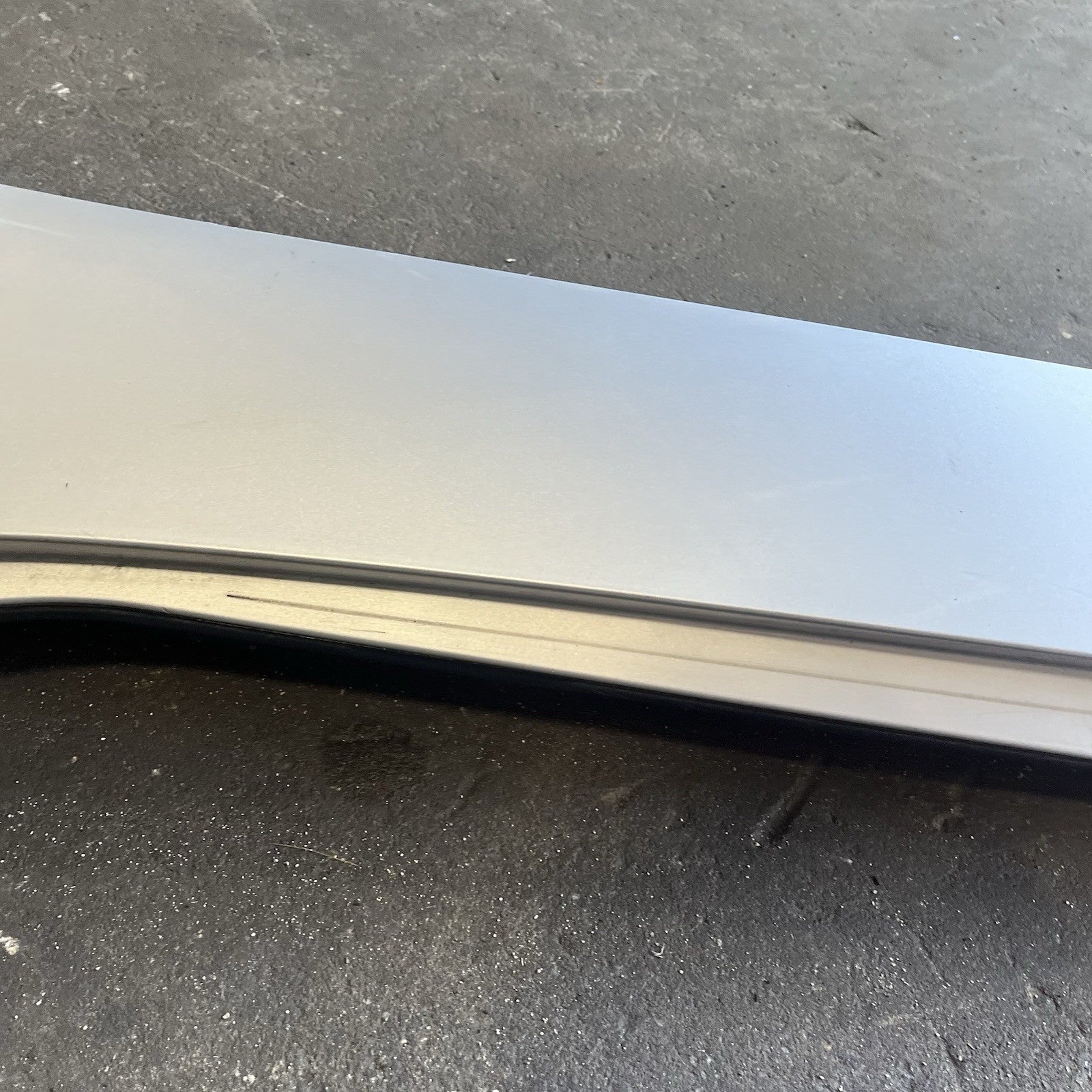 ☑️ 03-08 BMW E85 Z4 LEFT SIDE SKIRT ROCKER PANEL MOLDING TITAN SILVER OEM
