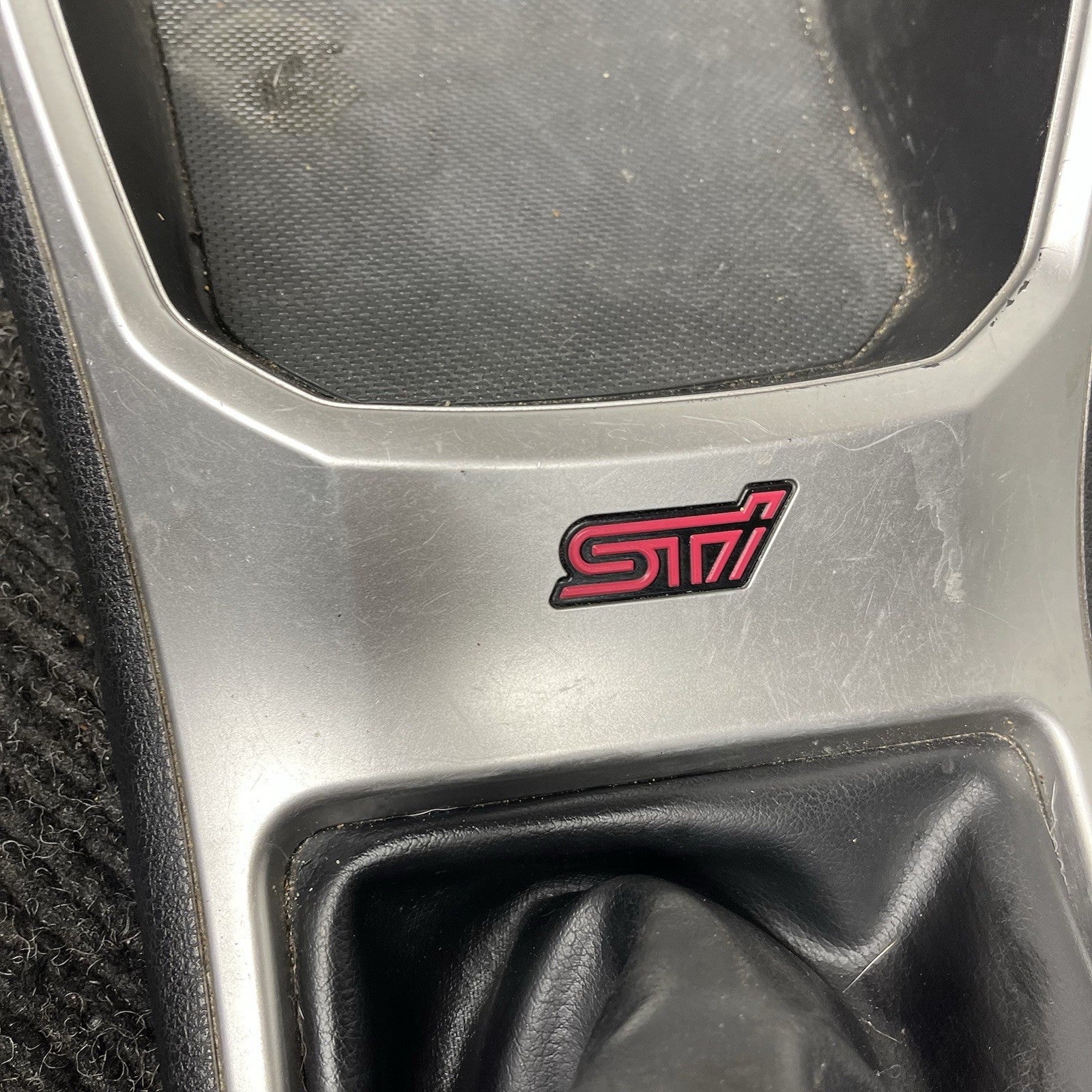 ☑️ 08-14  SUBARU WRX STI OEM SHIFTER SHIFT TRIM W/ LEATHER BOOT COMPLETE FACTORY