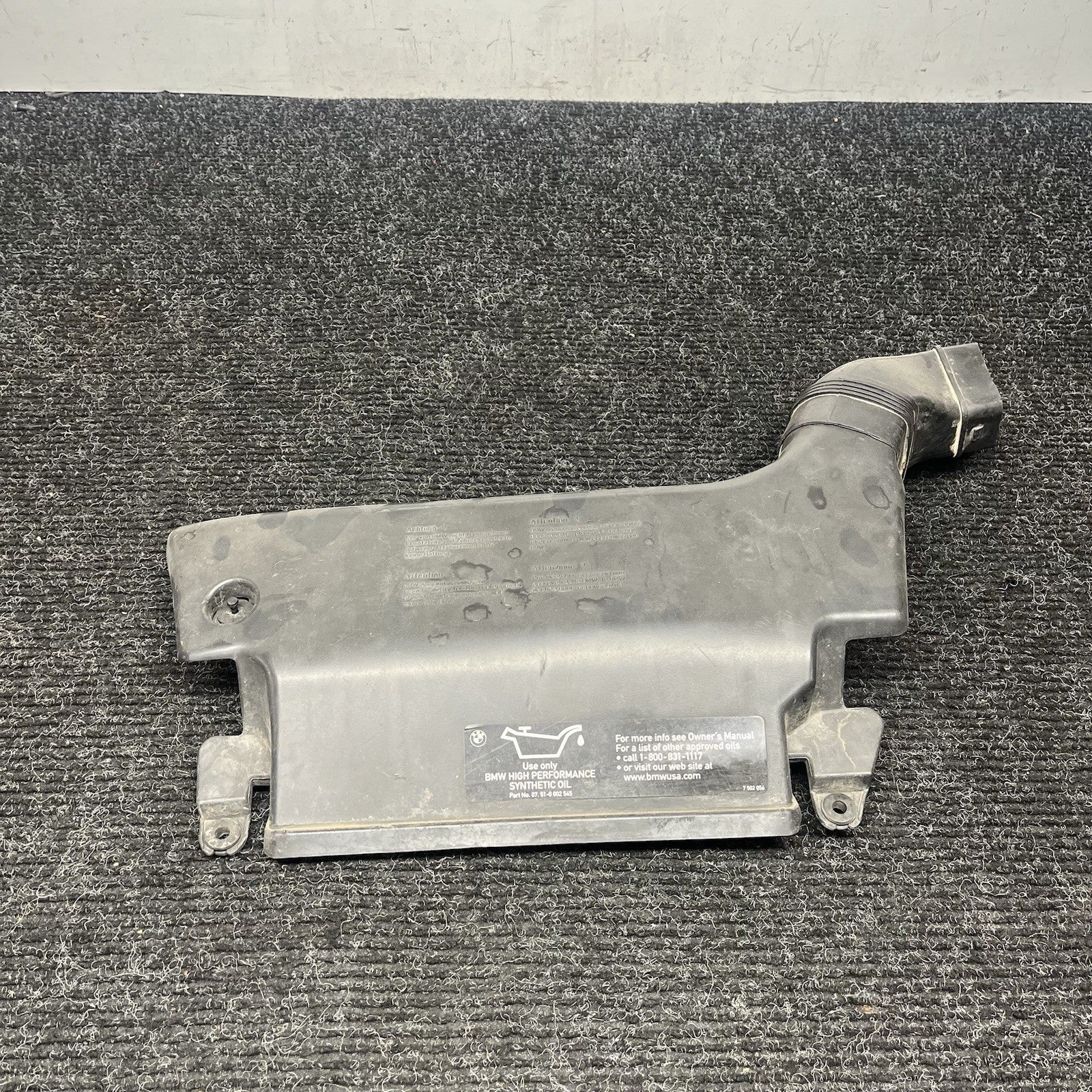 ☑️ 01-06 BMW E46 325i 325ci 330i 330ci 330xi Upper Radiator Air Duct OEM *NOTE*