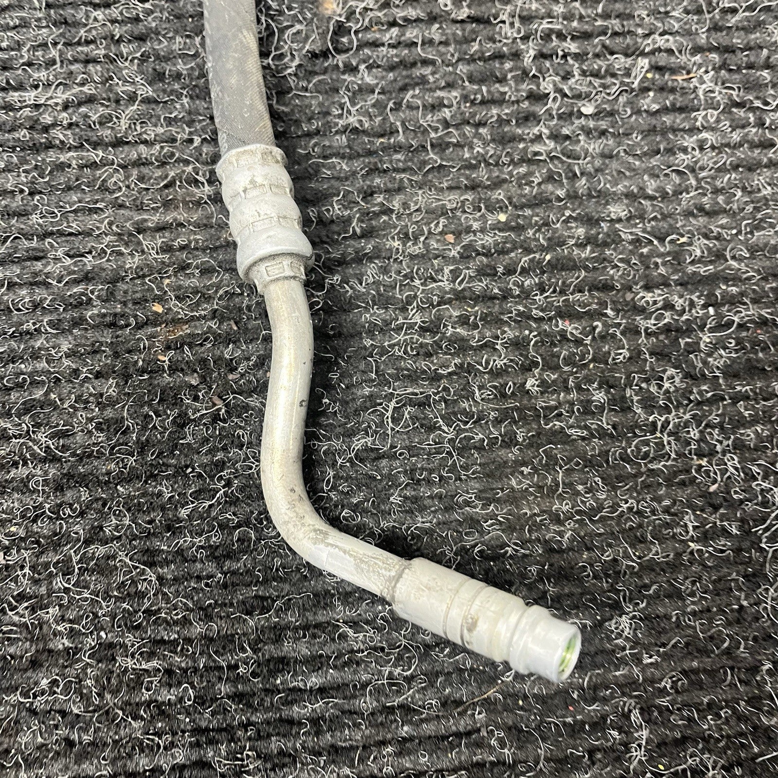 ☑️BMW E88 E82 E90 E92 E93 135 335 AC Compressor Evaporator Suction Pipe Hose OEM