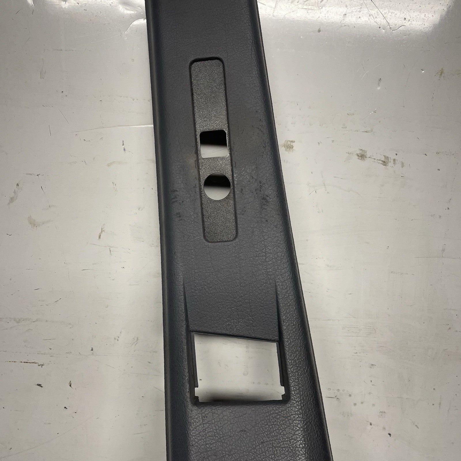 ☑️ 1992-98 OEM BMW E36 M3 325 318 SEDAN DRIVER LEFT B PILLAR INTERIOR TRIM PANEL