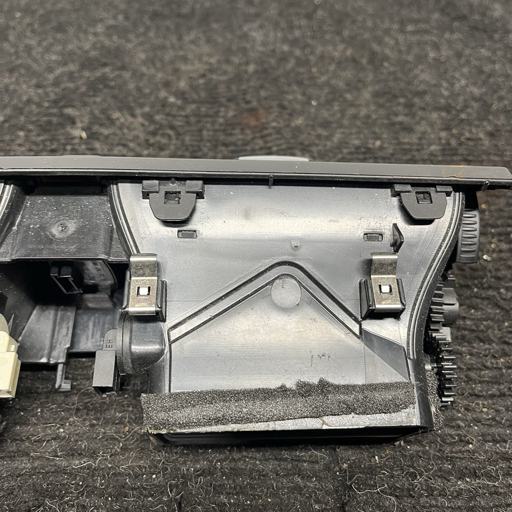 ☑️ 07-14 BMW X5 E71 X6 E70 Dash Center Hvac AC Heater Vent Duct Hazard Lock OEM
