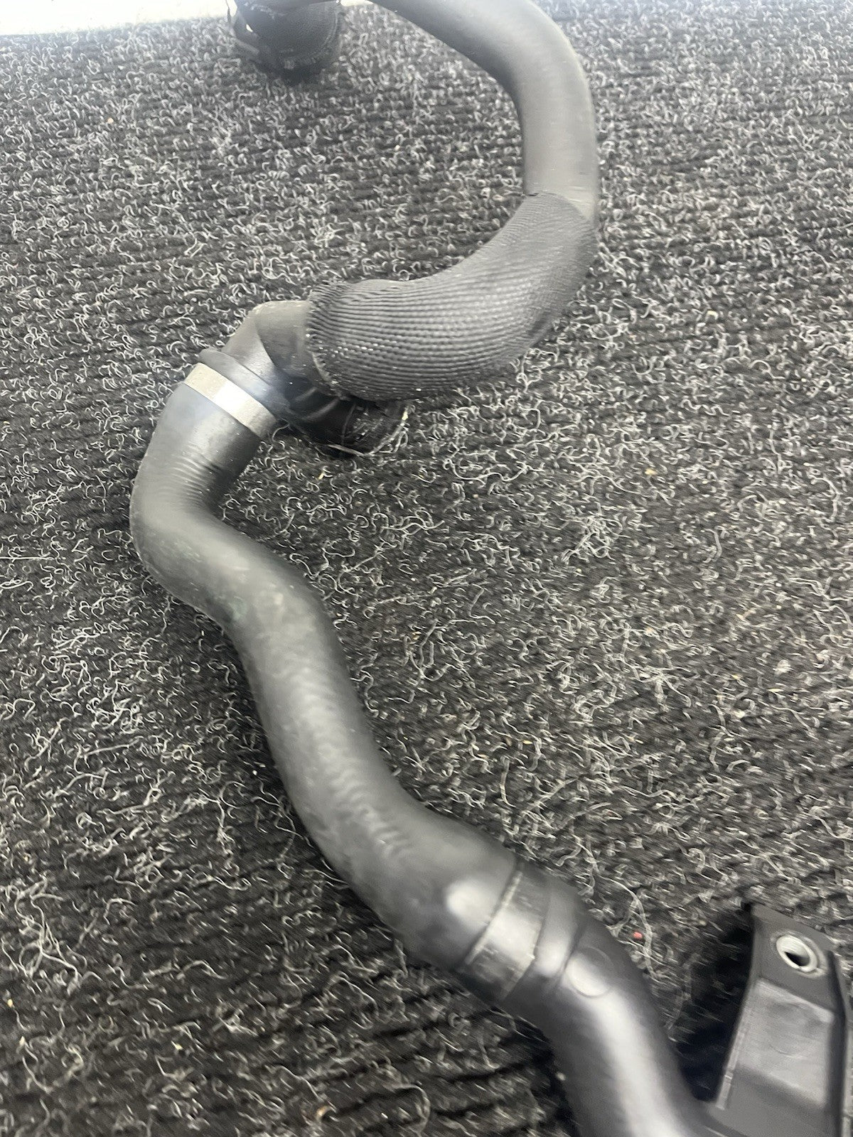 ☑️ OEM BMW E90 E92 E93 N54 RWD AT Thermostat Hose  Coolant Return Pipe Line