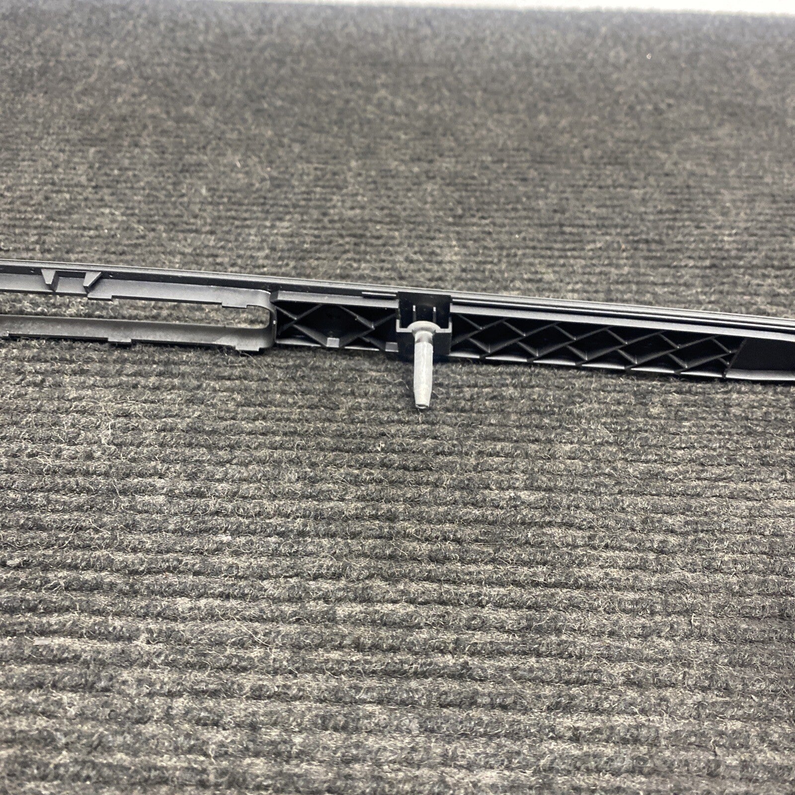 ☑️ 06-13 OEM BMW E90 E92 E93 328 335 M3 Cup Holder Decor Bezel Strip Trim Black