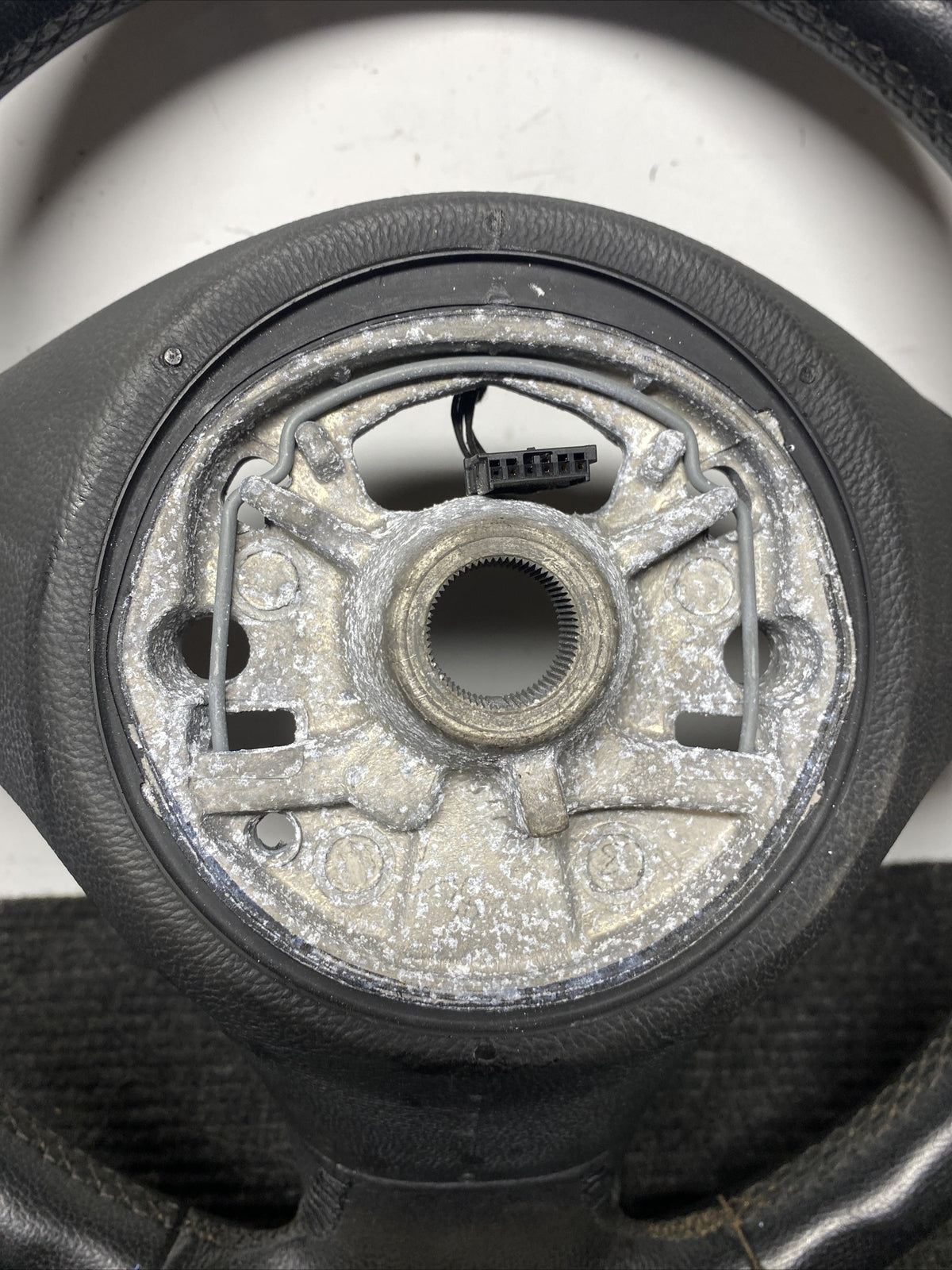 ☑️ 2011-2013 BMW 335d E90 Steering Wheel OEM