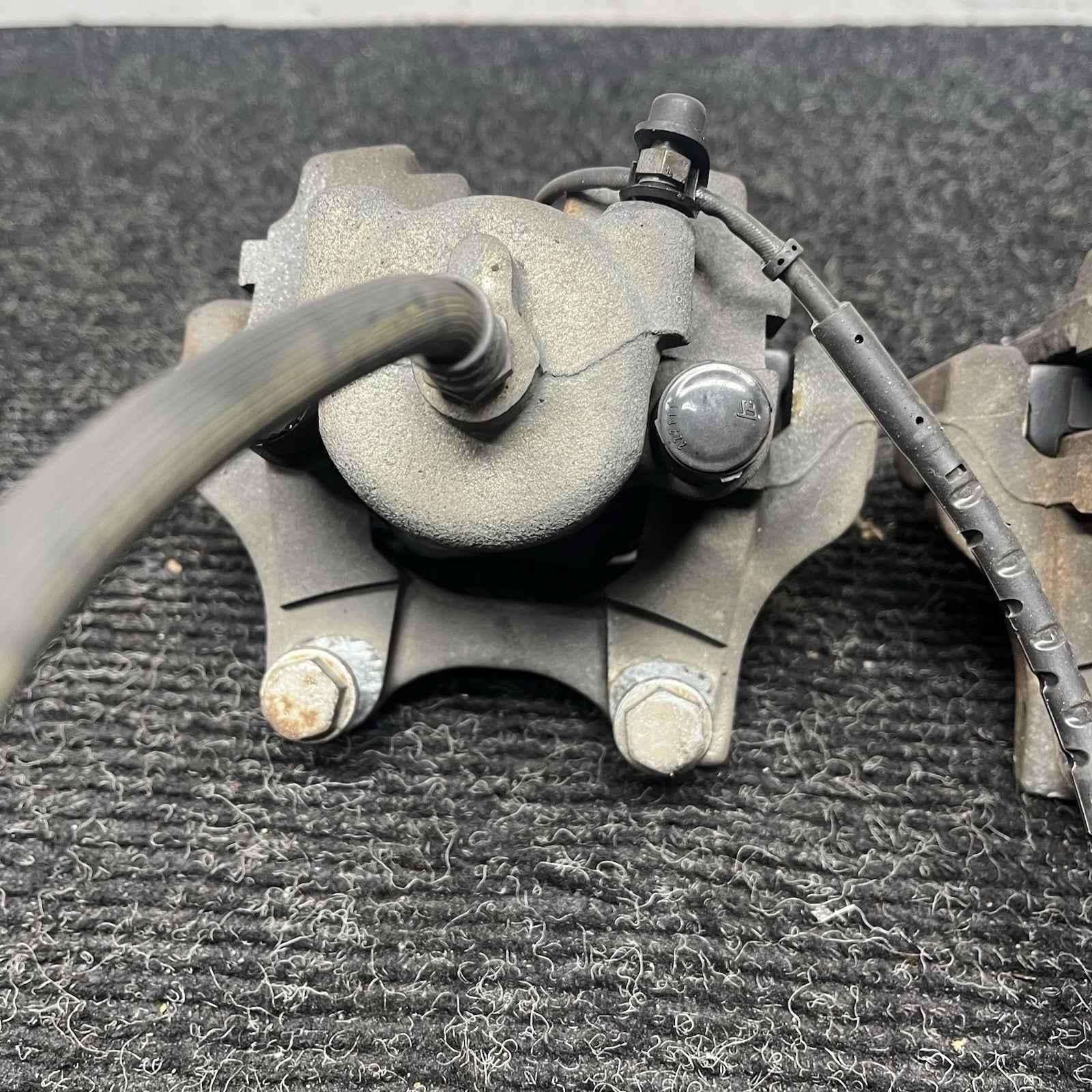 ☑️ 07-13 OEM BMW E90 E92 E93 335I Rear Left & Right Brake Calipers Pair Set