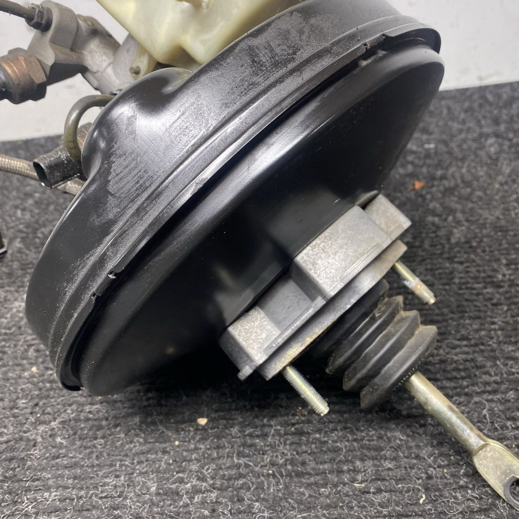 ☑️ 03-08 BMW Z4 E85 E86 Brake Booster Master Cylinder Reservoir OEM 6756800