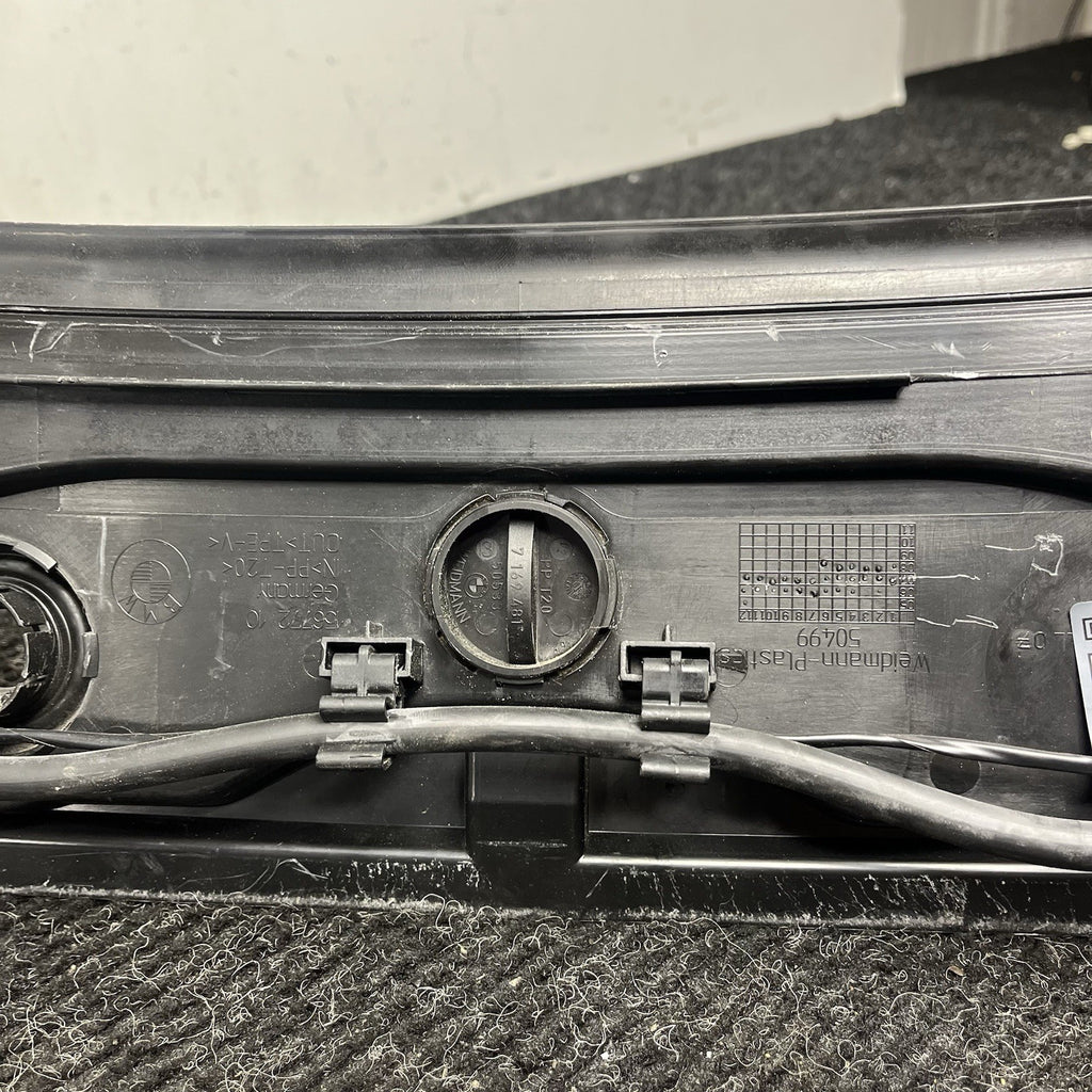 ☑️ 08-13 BMW E90 E92 E93 M3 OEM Front Windshield Wiper Cowl Panel Trim Cover OEM
