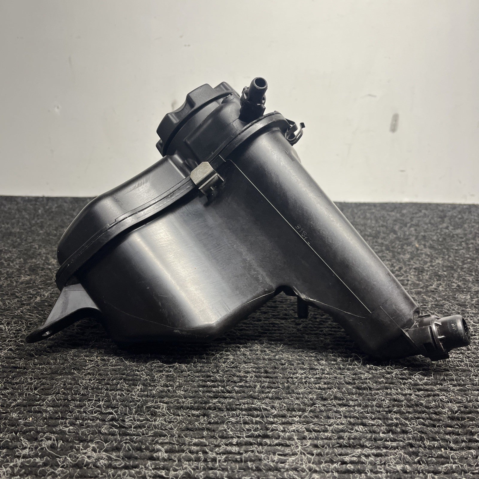 ☑️ 06-13 BMW E82 E88 E90 E92 E93 Radiator Expansion Tank Coolant Reservoir OEM