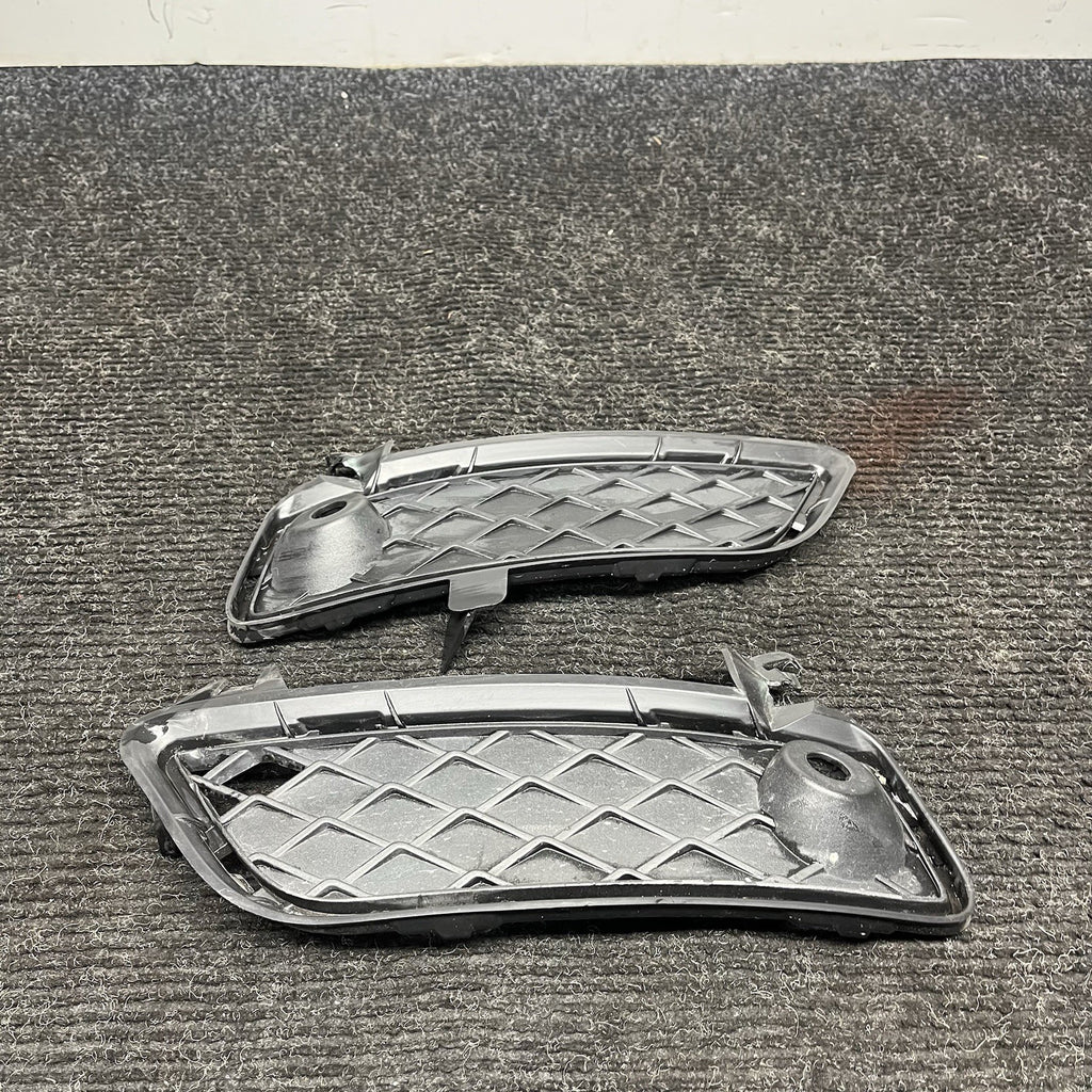 ☑️ 11-14 BMW X3 F25 FRONT LEFT & RIGHT LOWER BUMPER GRILLE TRIM SET 2 (FOR PDC)
