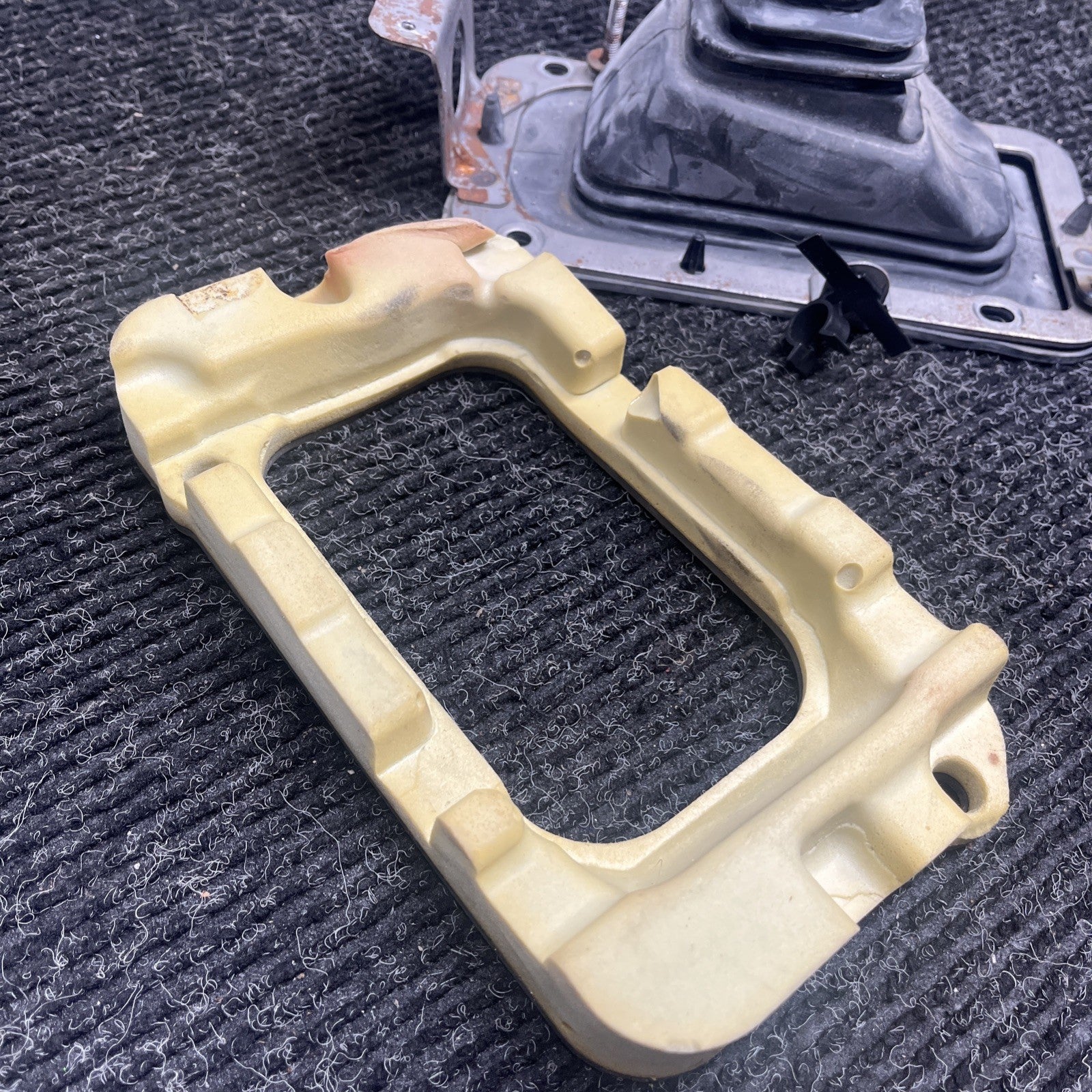 ☑️ 2013-2020 Subaru BRZ Scion FRS Toyota 86 Shifter Trim Boot Noise Dampener OEM