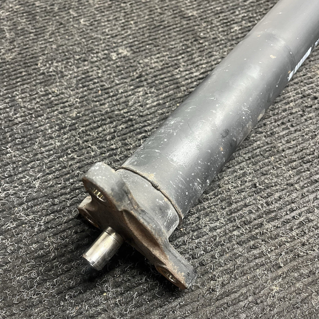 ☑️ 13-16 BMW F30 F32 328i 428i RWD M/T Rear Driveshaft Drive Line Shaft Assy OEM