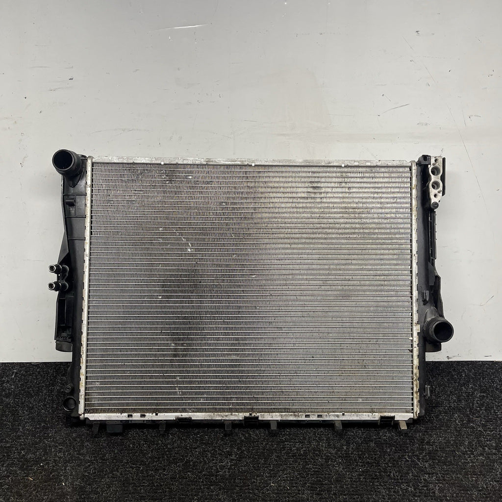 ☑️ BMW 330i 325i 323i E46 Engine Cooling Radiator 3.0L 6 Cylinder Fits 2001-2006
