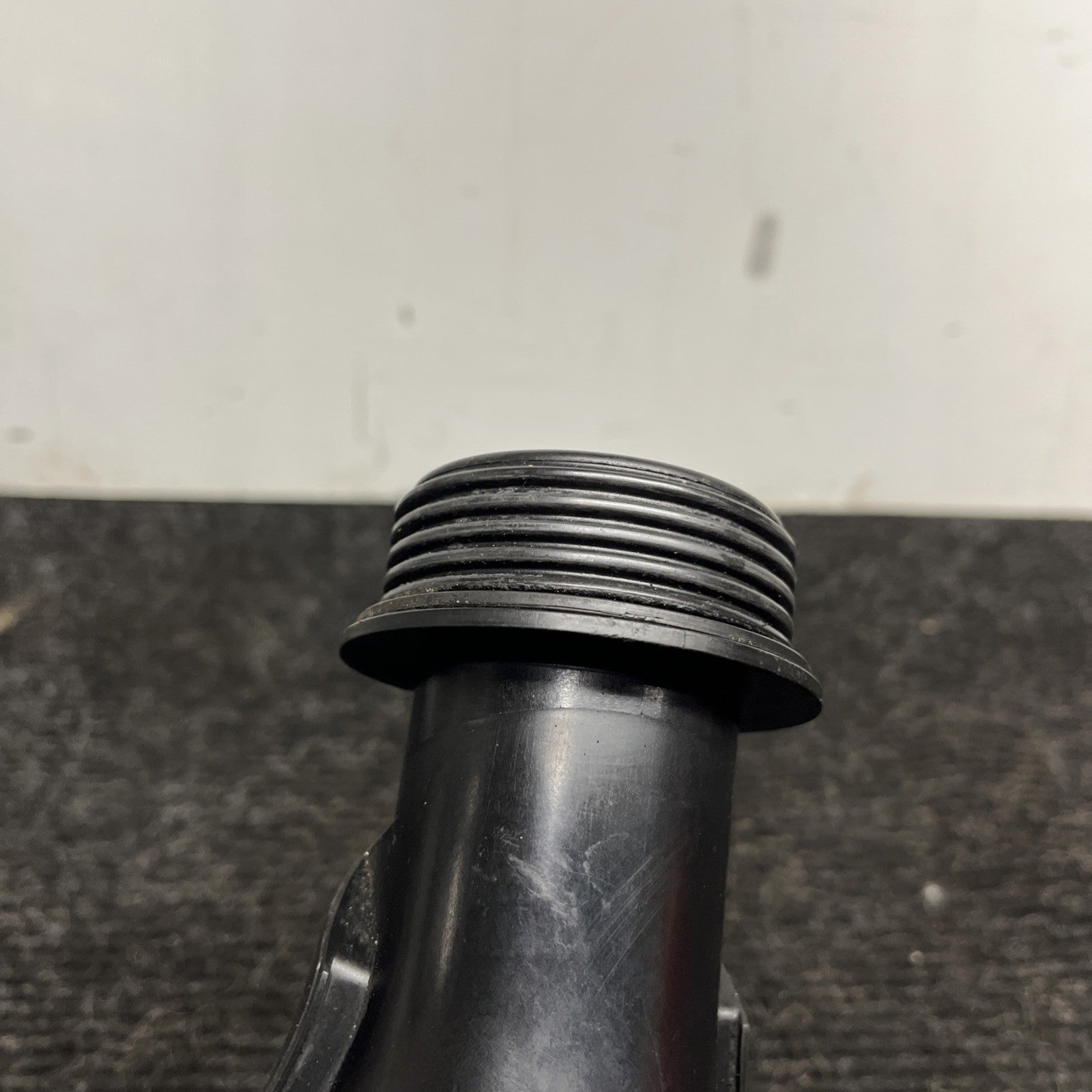 ☑️ Lower Bottom Turbo Air Duct Intake Boot Muffler Pipe OEM BMW E84 E90 E92 E93