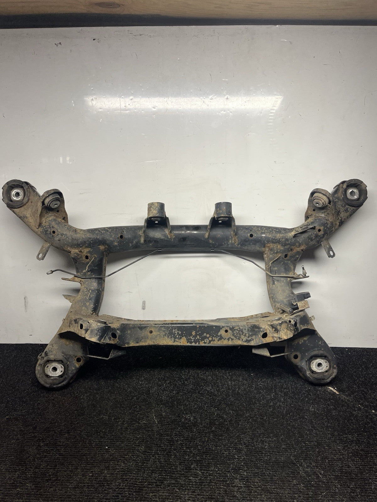 ☑️ 03-13 BMW E90 E92 E93 335I Rear Axle Subframe Crossmember Cradle Carrier OEM
