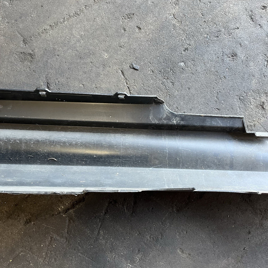 ☑️ 07-13 OEM BMW E92 E93 M3 Left Driver Side Skirt Rocker Panel Space Gray