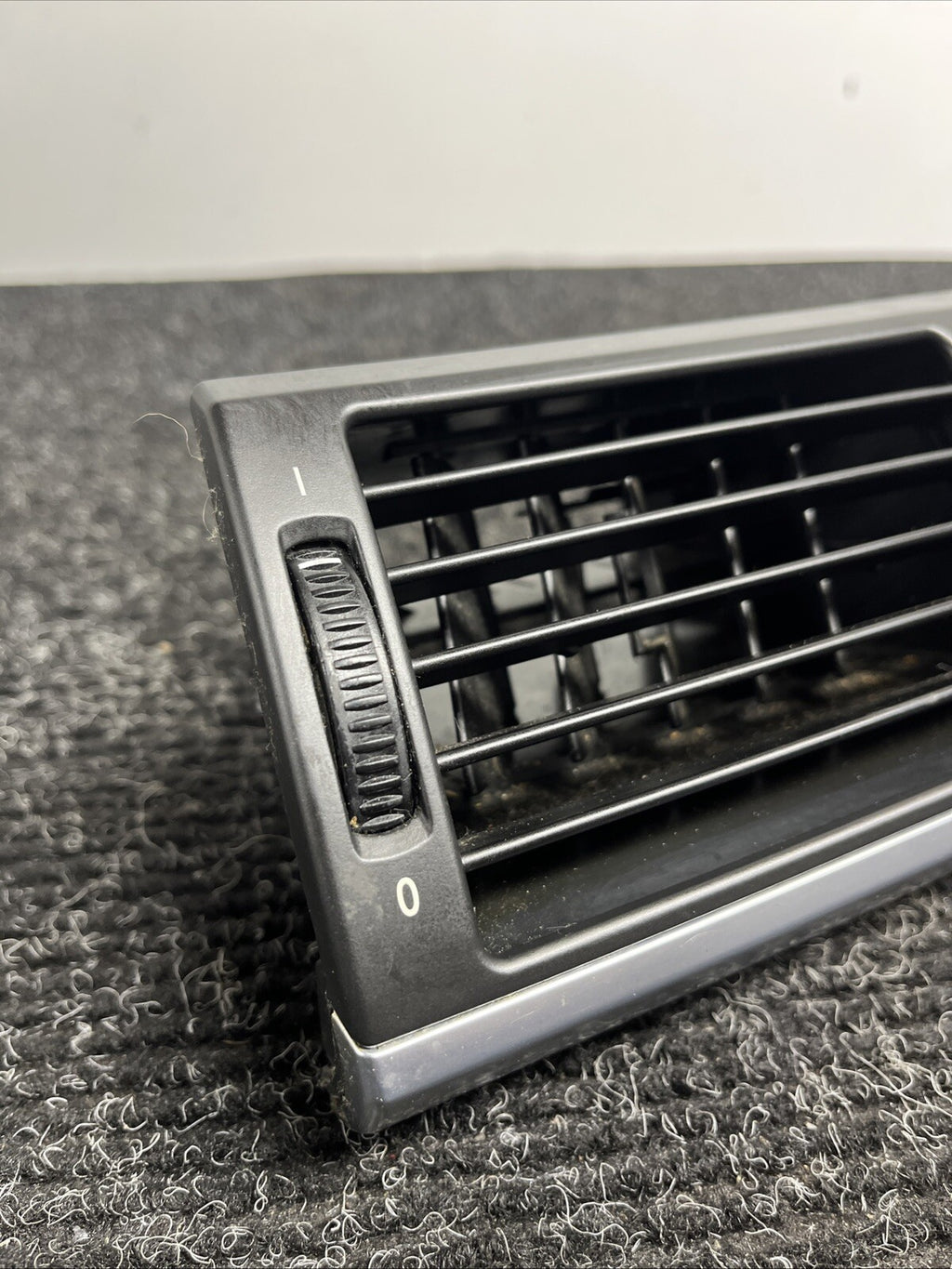 ☑️ 2010-2013 BMW X5 E70 CENTER DASH HVAC AC AIR VENT GRILLE W/ HAZARD SWITCH OEM