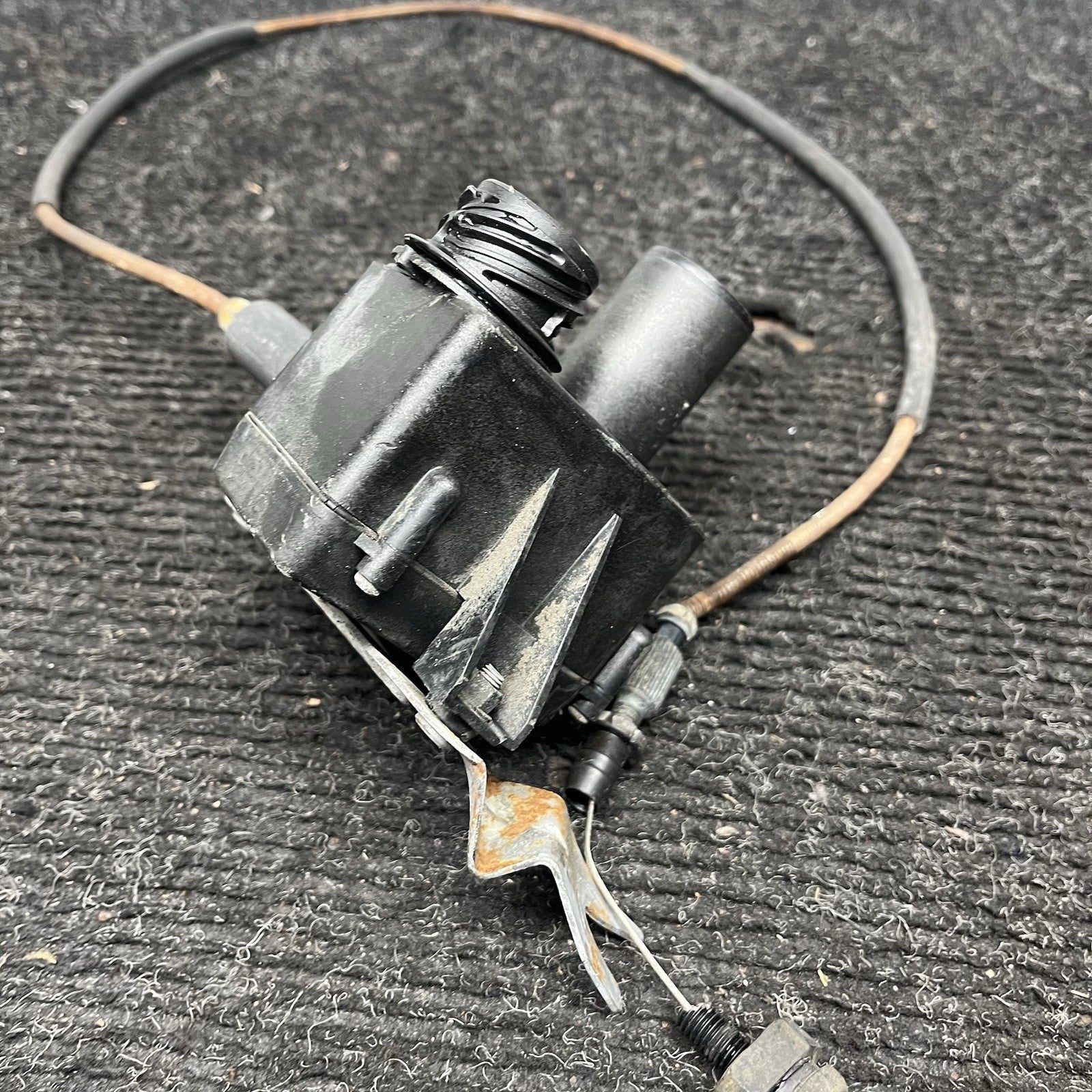 ☑️ 95-99 BMW E36 328ic 3-SERIES CRUISE CONTROL ACTUATOR MOTOR 8360043 OEM
